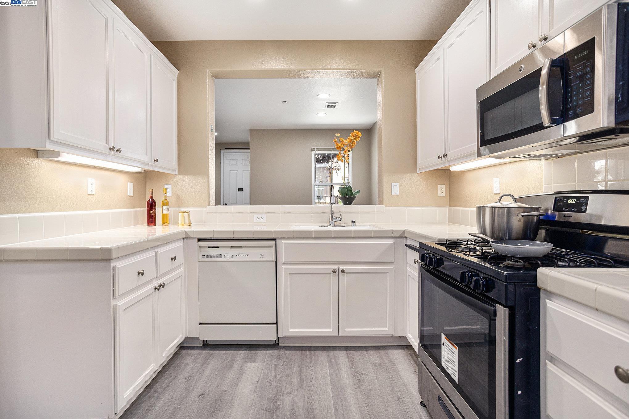 Photo #15: 41106994 Listing: Photo #15