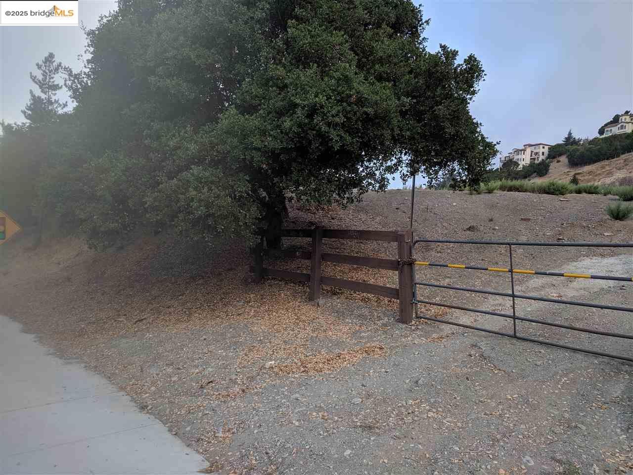 Detail Gallery Image 2 of 34 For 0 Redwood Rd, Oakland,  CA 94619 - – Beds | – Baths