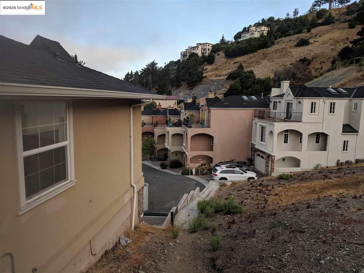 Detail Gallery Image 18 of 34 For 0 Redwood Rd, Oakland,  CA 94619 - – Beds | – Baths