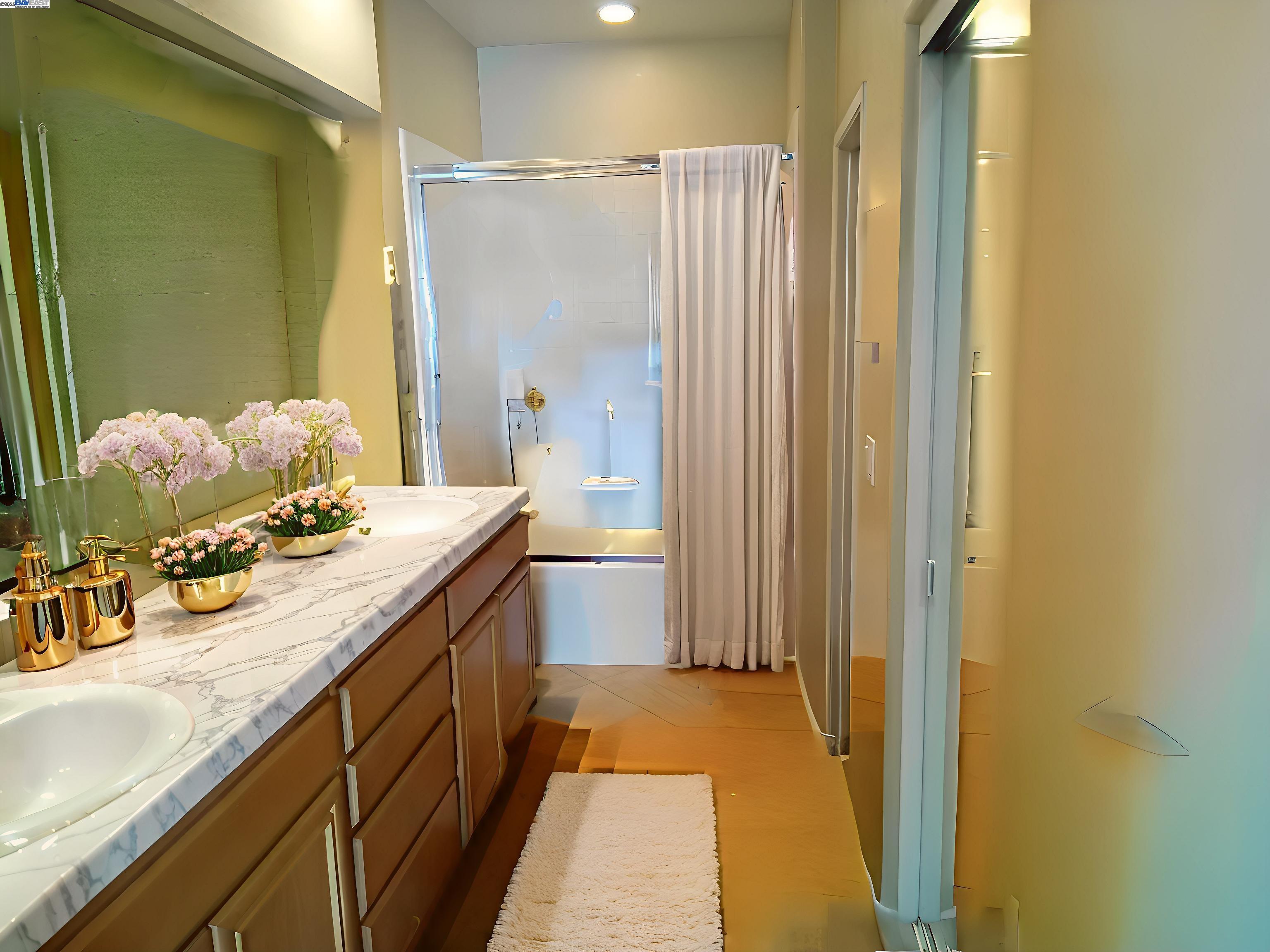 Detail Gallery Image 7 of 12 For 24350 Lorenzo Ln, –,  CA 91355 - 3 Beds | 3 Baths