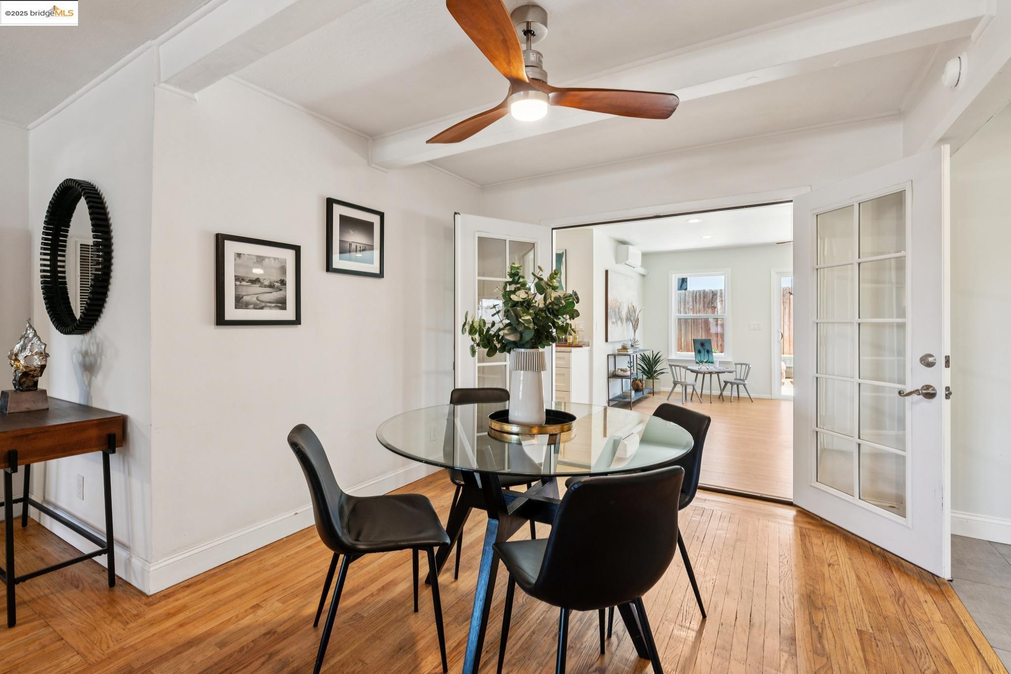 Detail Gallery Image 15 of 46 For 1865 Overhill Rd, Concord,  CA 94520 - 3 Beds | 2 Baths