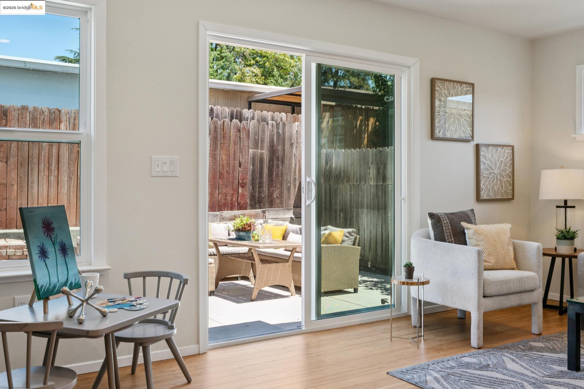 Detail Gallery Image 22 of 46 For 1865 Overhill Rd, Concord,  CA 94520 - 3 Beds | 2 Baths