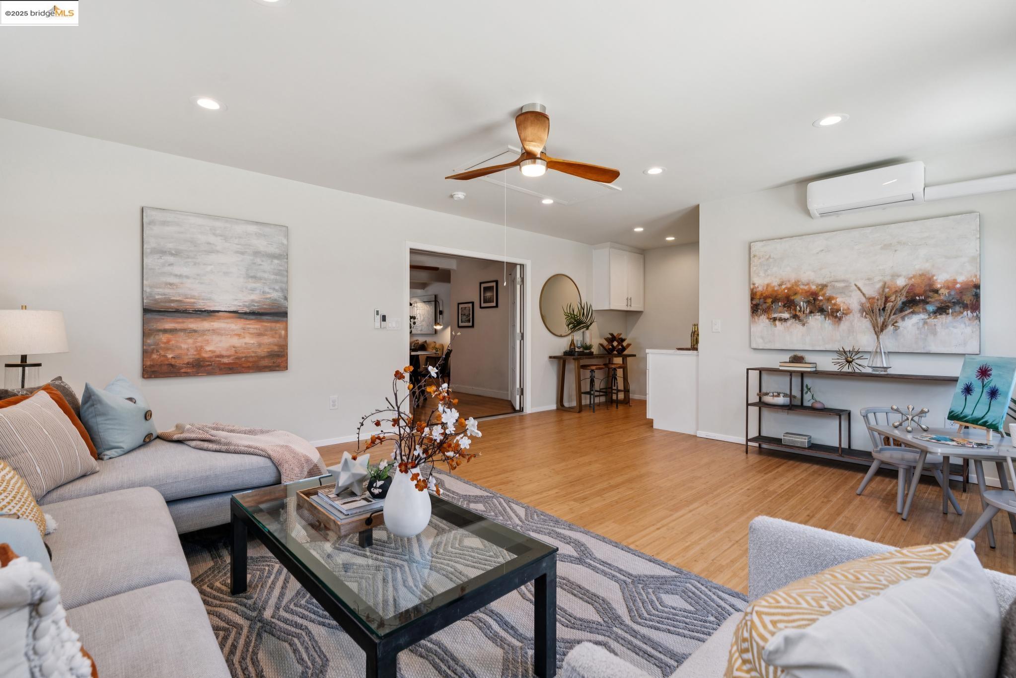 Detail Gallery Image 24 of 46 For 1865 Overhill Rd, Concord,  CA 94520 - 3 Beds | 2 Baths