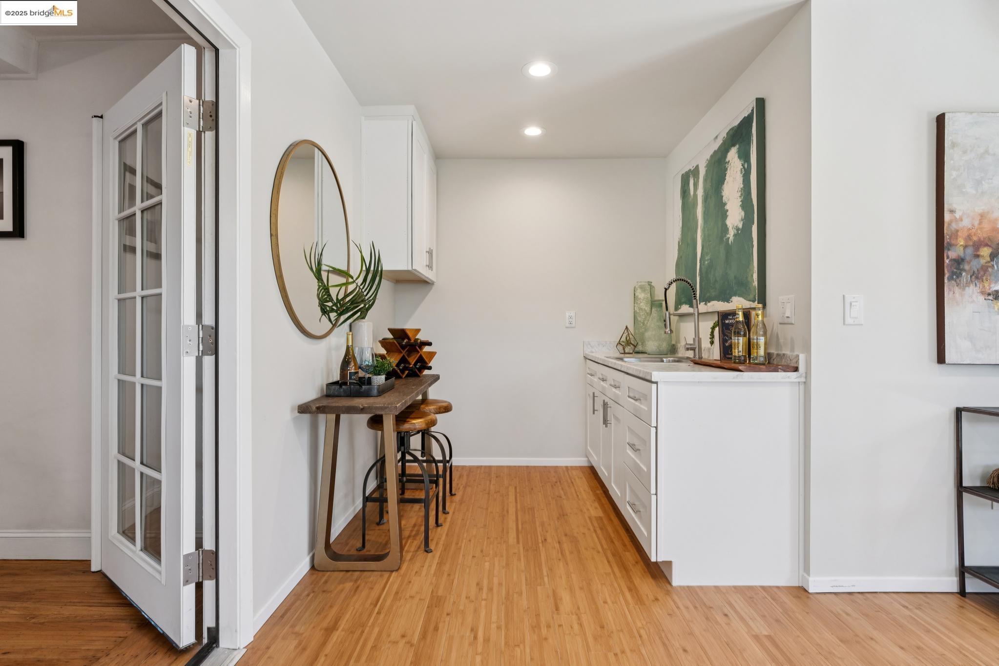 Detail Gallery Image 25 of 46 For 1865 Overhill Rd, Concord,  CA 94520 - 3 Beds | 2 Baths