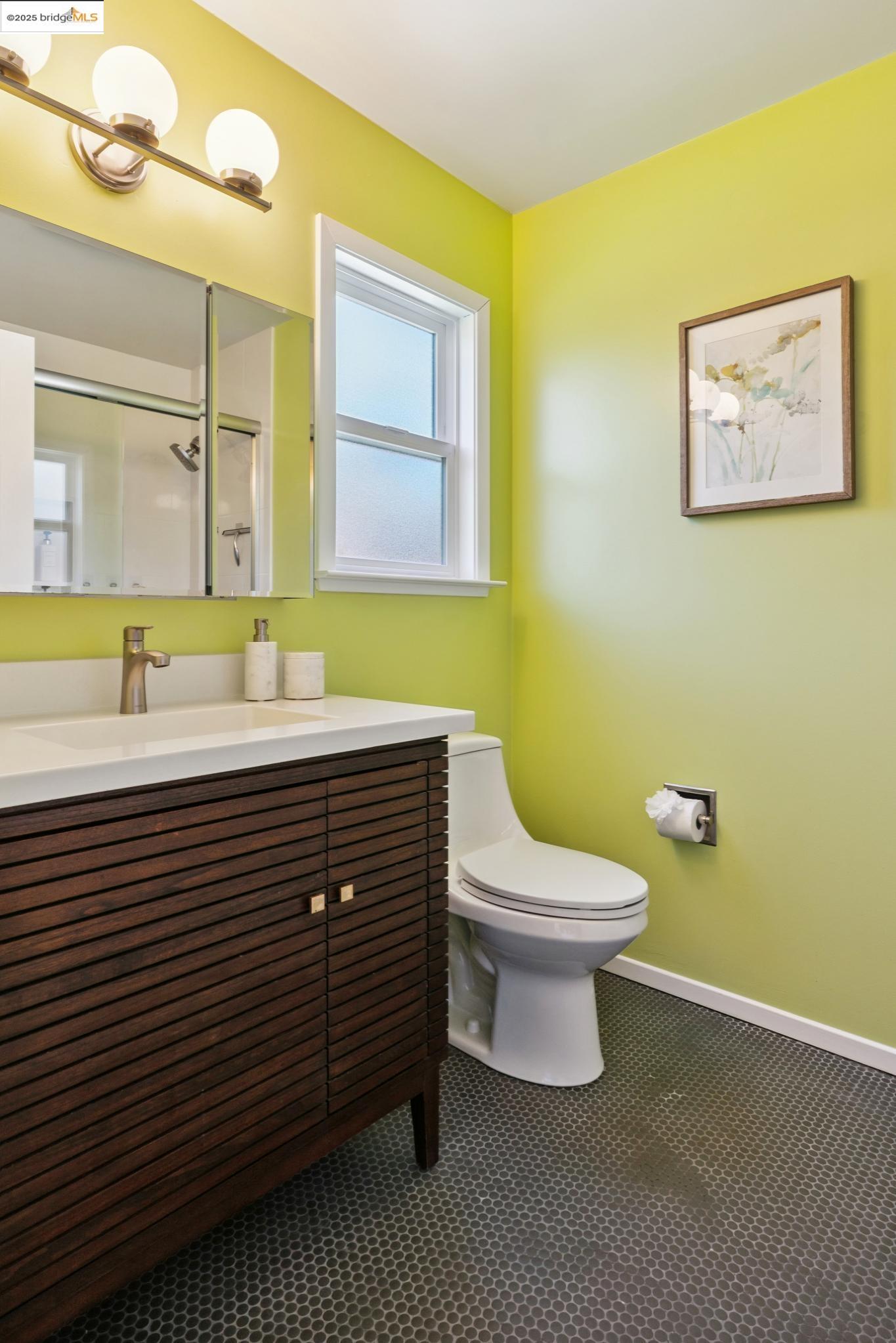 Detail Gallery Image 31 of 46 For 1865 Overhill Rd, Concord,  CA 94520 - 3 Beds | 2 Baths