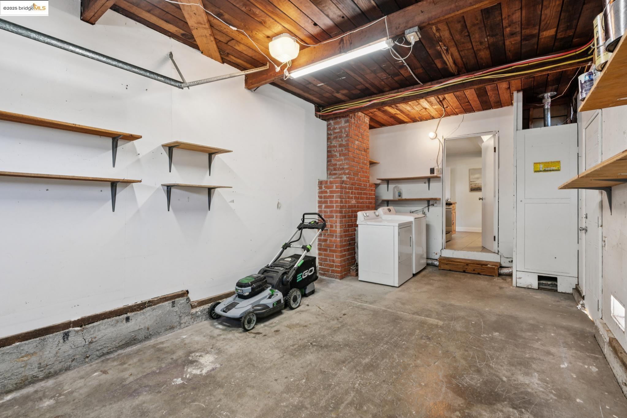Detail Gallery Image 46 of 46 For 1865 Overhill Rd, Concord,  CA 94520 - 3 Beds | 2 Baths