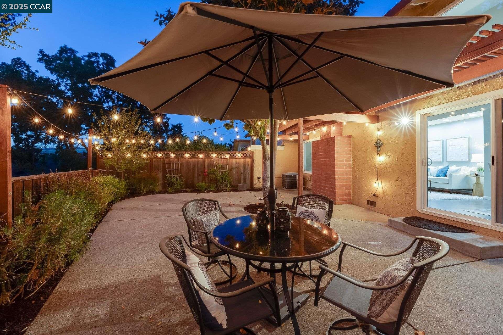 Detail Gallery Image 2 of 48 For 1084 Southdown Court, Walnut Creek,  CA 94596 - 3 Beds | 2/1 Baths