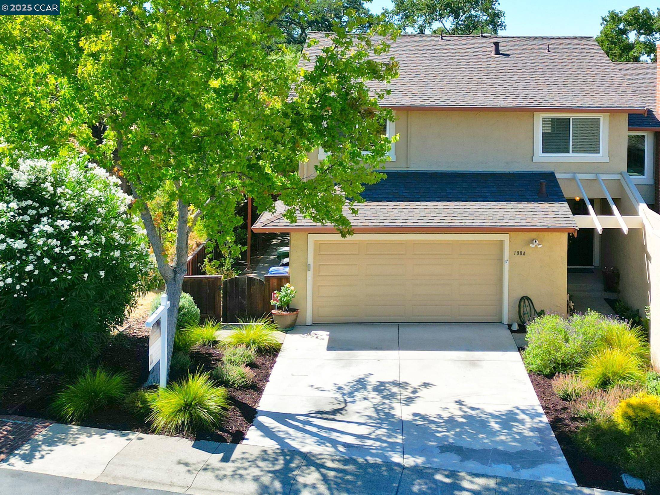 Photo #2: 41107000 Listing 