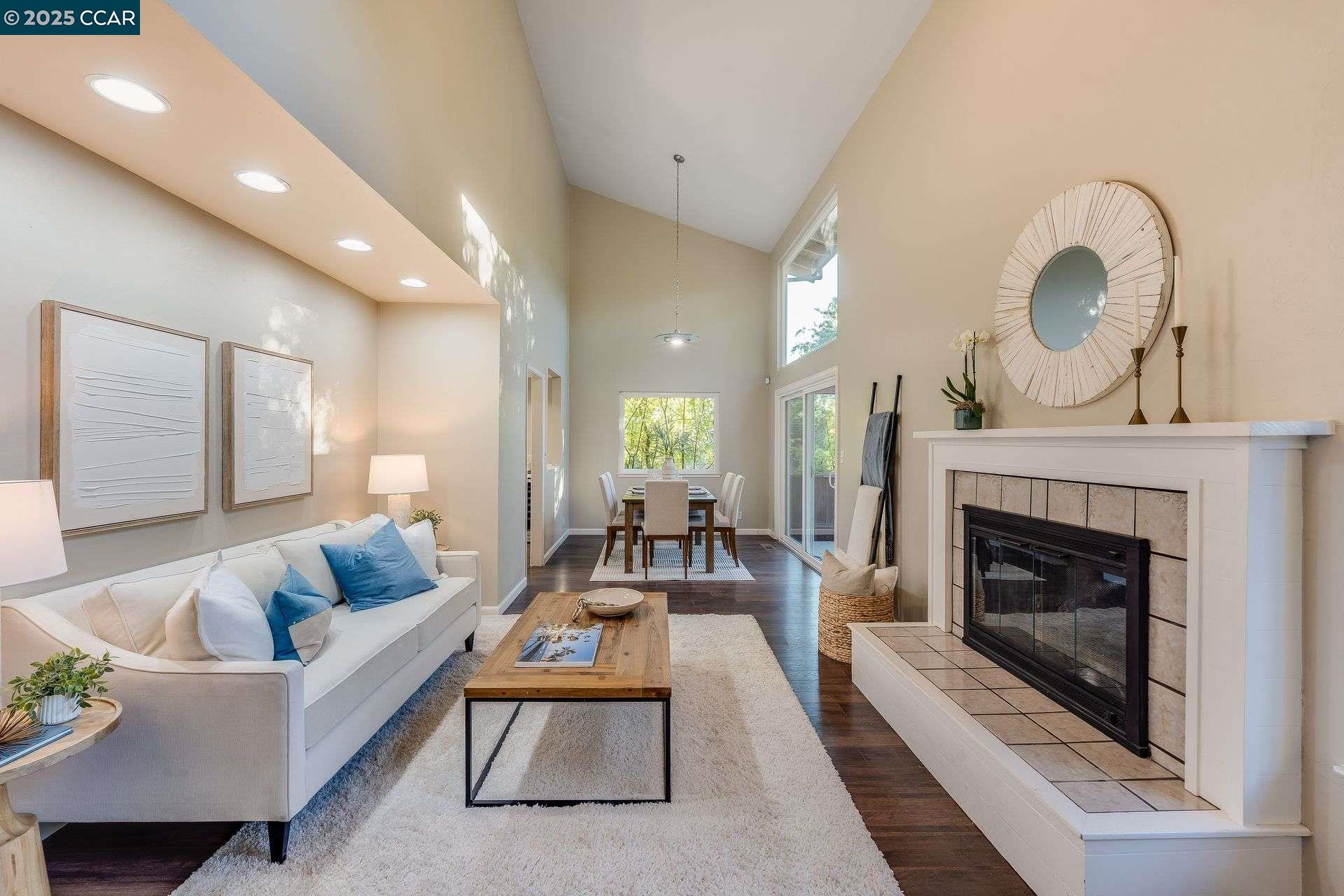 Detail Gallery Image 11 of 48 For 1084 Southdown Court, Walnut Creek,  CA 94596 - 3 Beds | 2/1 Baths