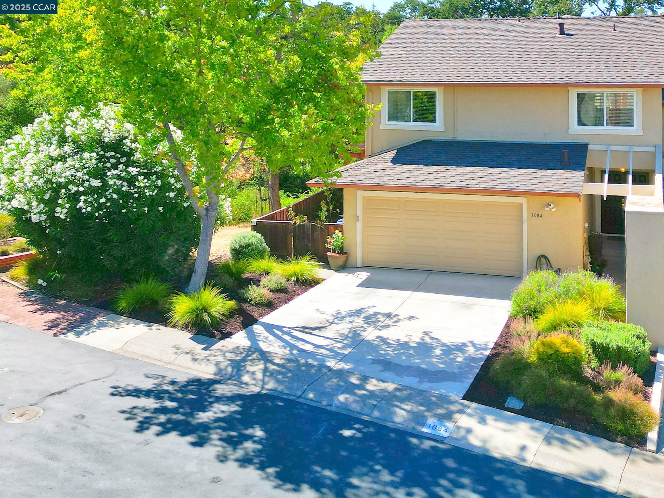 Photo #3: 41107000 Listing 