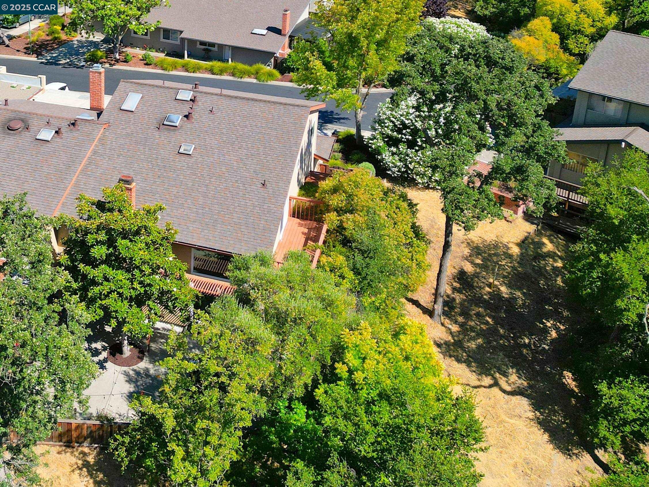 Photo #42: 41107000 Listing: Photo #42