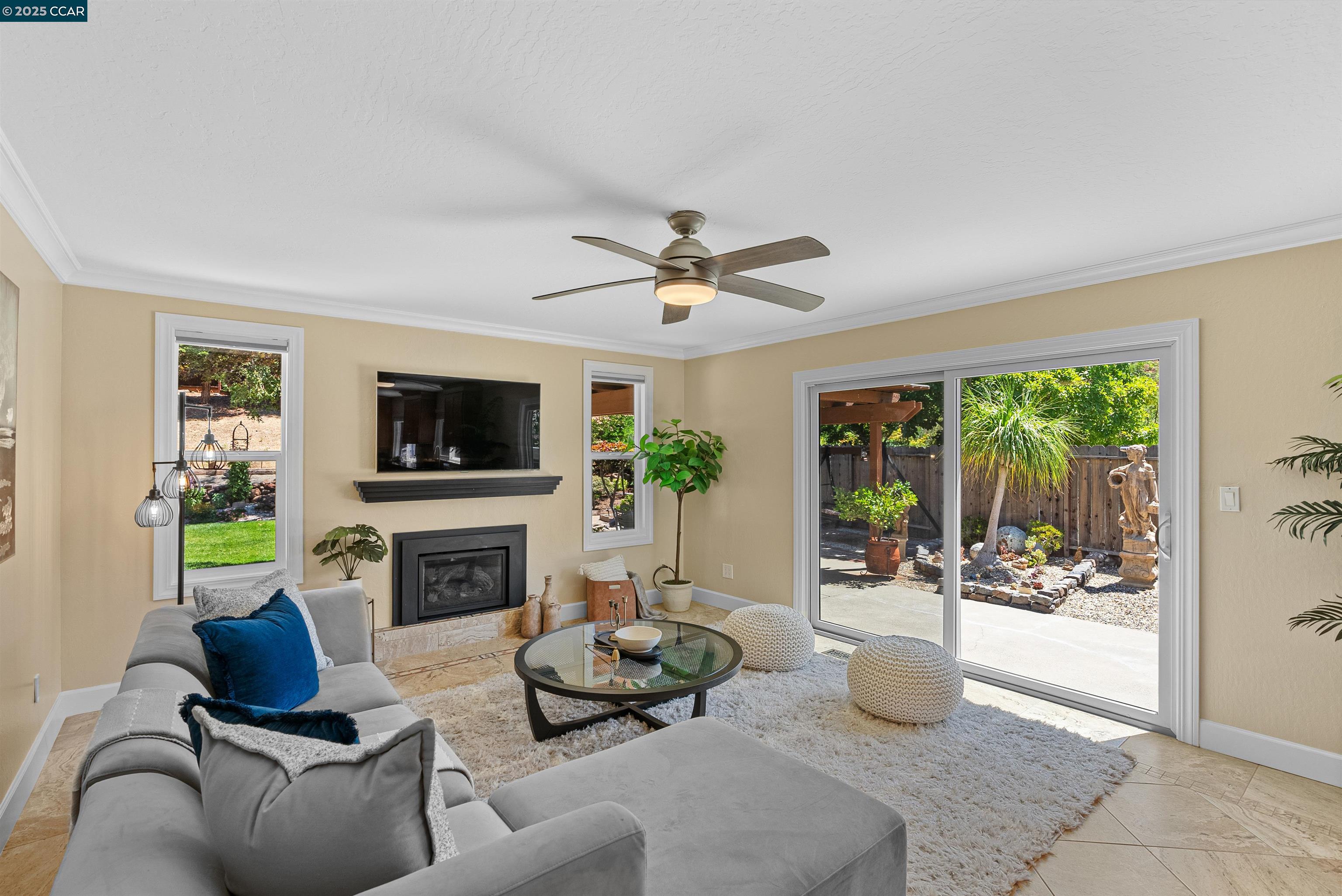 Detail Gallery Image 12 of 33 For 2 Rialto Dr, Clayton,  CA 94517 - 3 Beds | 2 Baths
