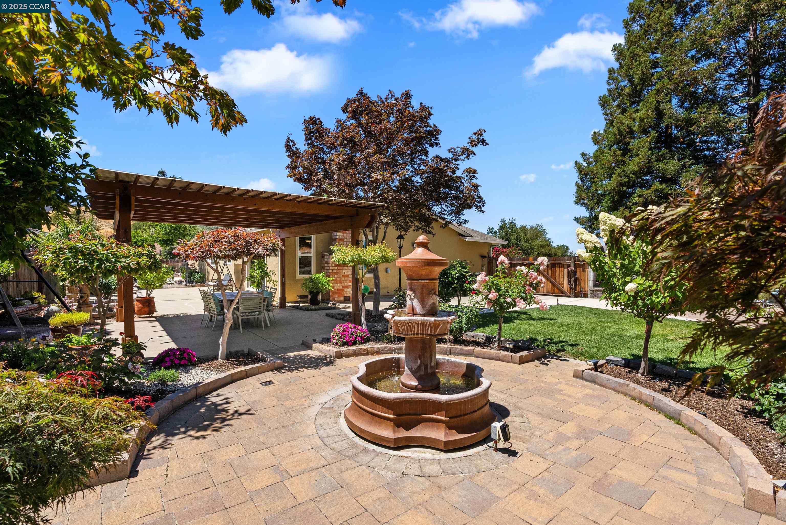 Detail Gallery Image 19 of 33 For 2 Rialto Dr, Clayton,  CA 94517 - 3 Beds | 2 Baths