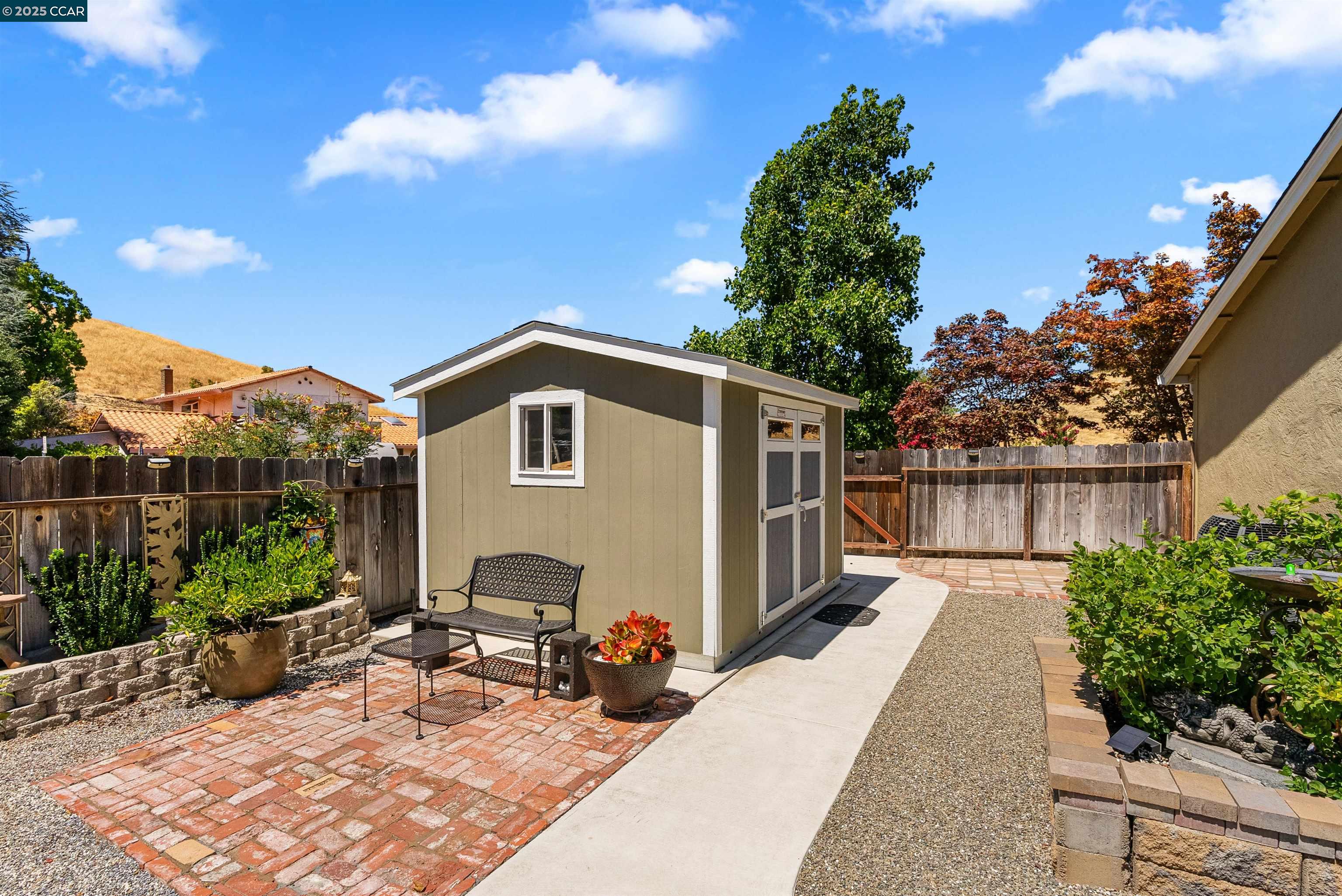 Detail Gallery Image 27 of 33 For 2 Rialto Dr, Clayton,  CA 94517 - 3 Beds | 2 Baths