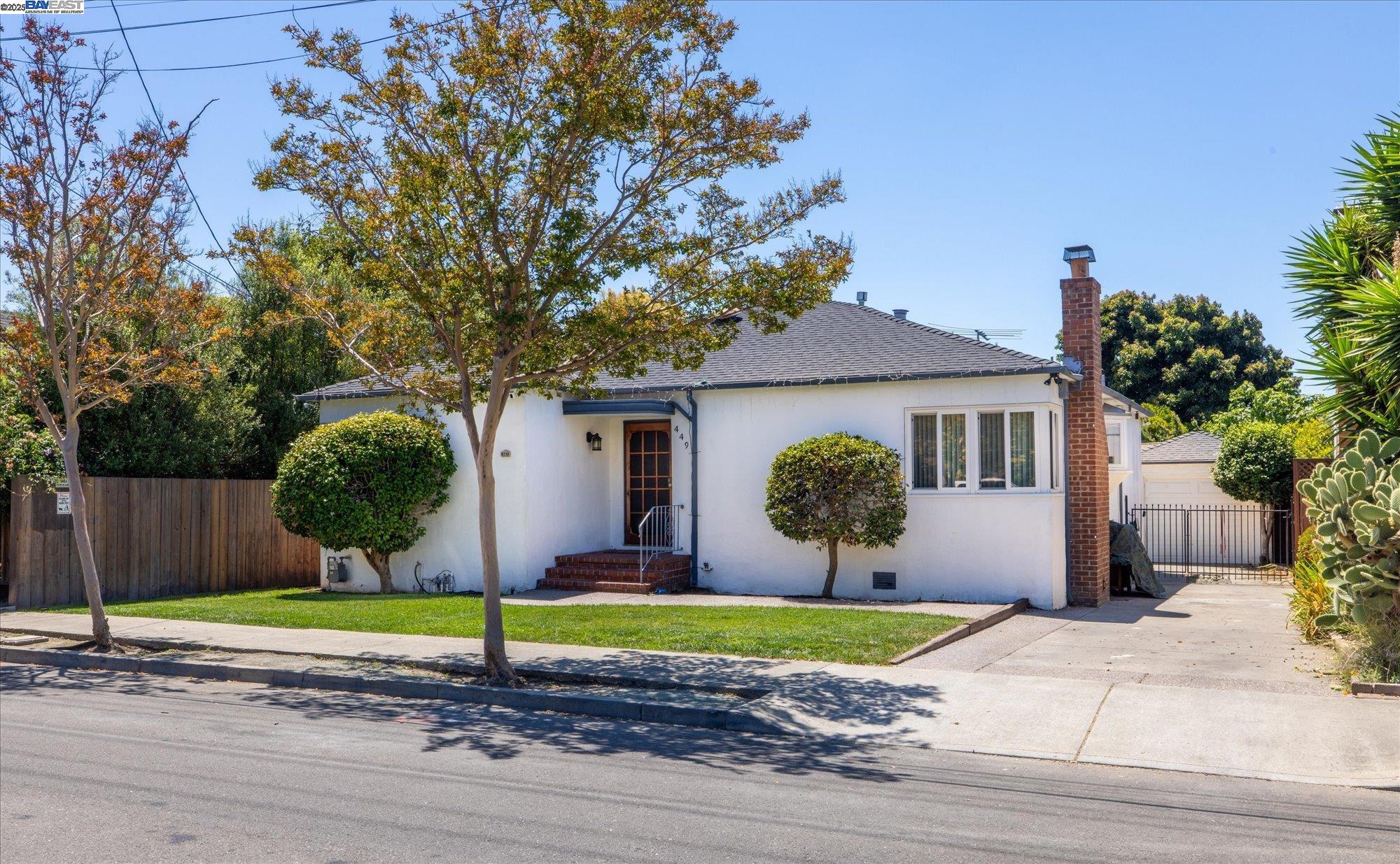 Detail Gallery Image 1 of 60 For 449 Pershing Dr, San Leandro,  CA 94577 - 3 Beds | 2 Baths