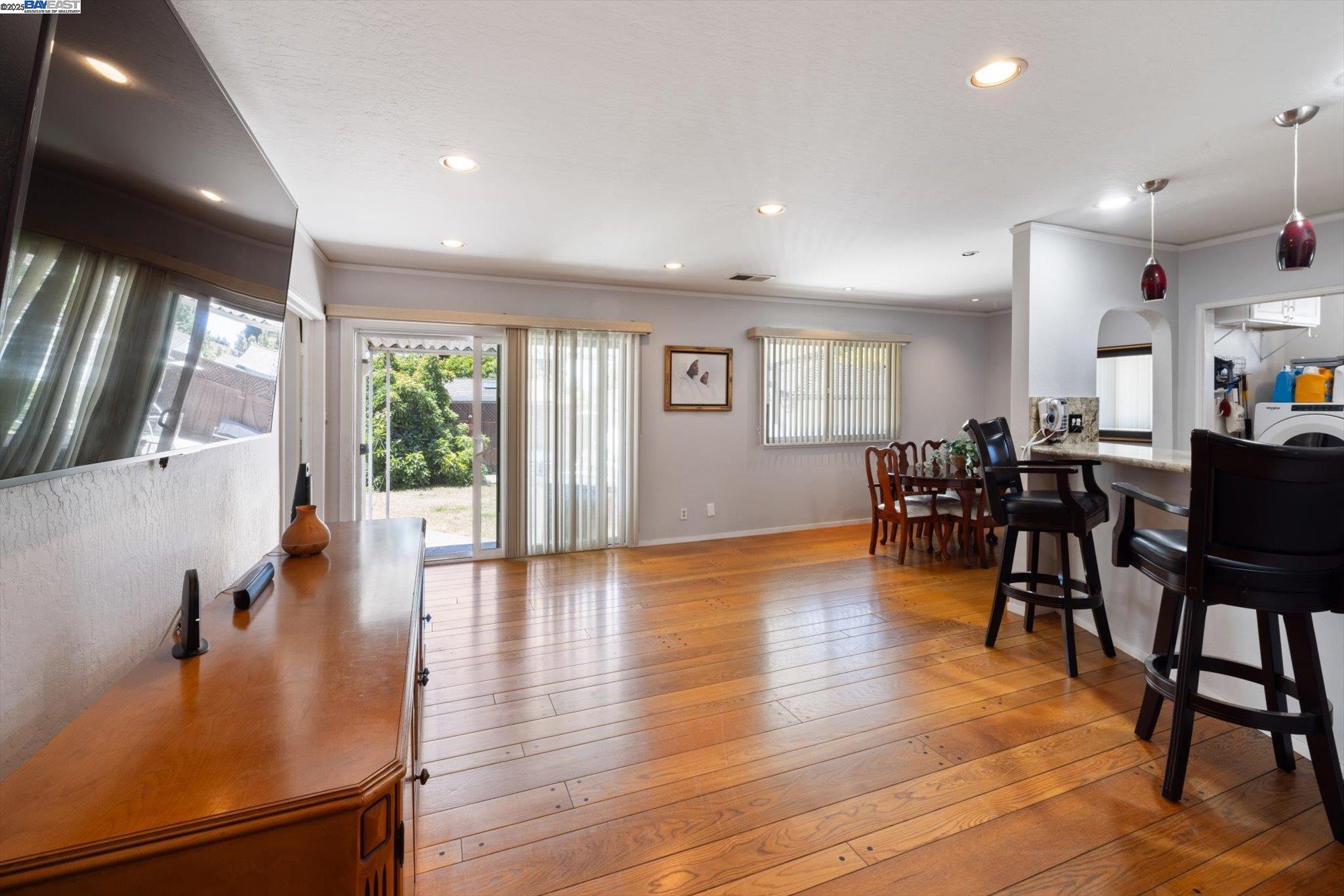 Detail Gallery Image 17 of 60 For 449 Pershing Dr, San Leandro,  CA 94577 - 3 Beds | 2 Baths