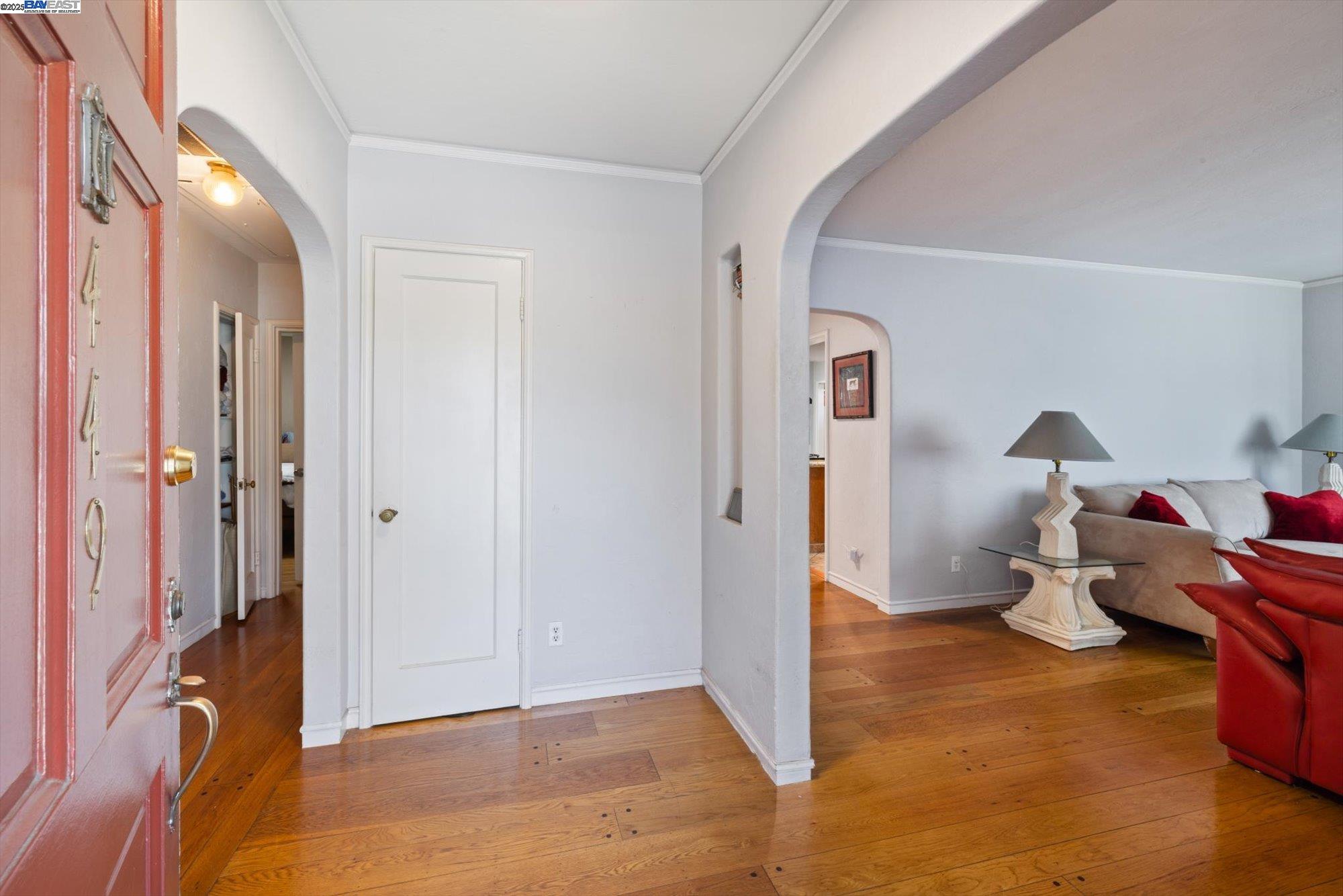 Detail Gallery Image 3 of 60 For 449 Pershing Dr, San Leandro,  CA 94577 - 3 Beds | 2 Baths