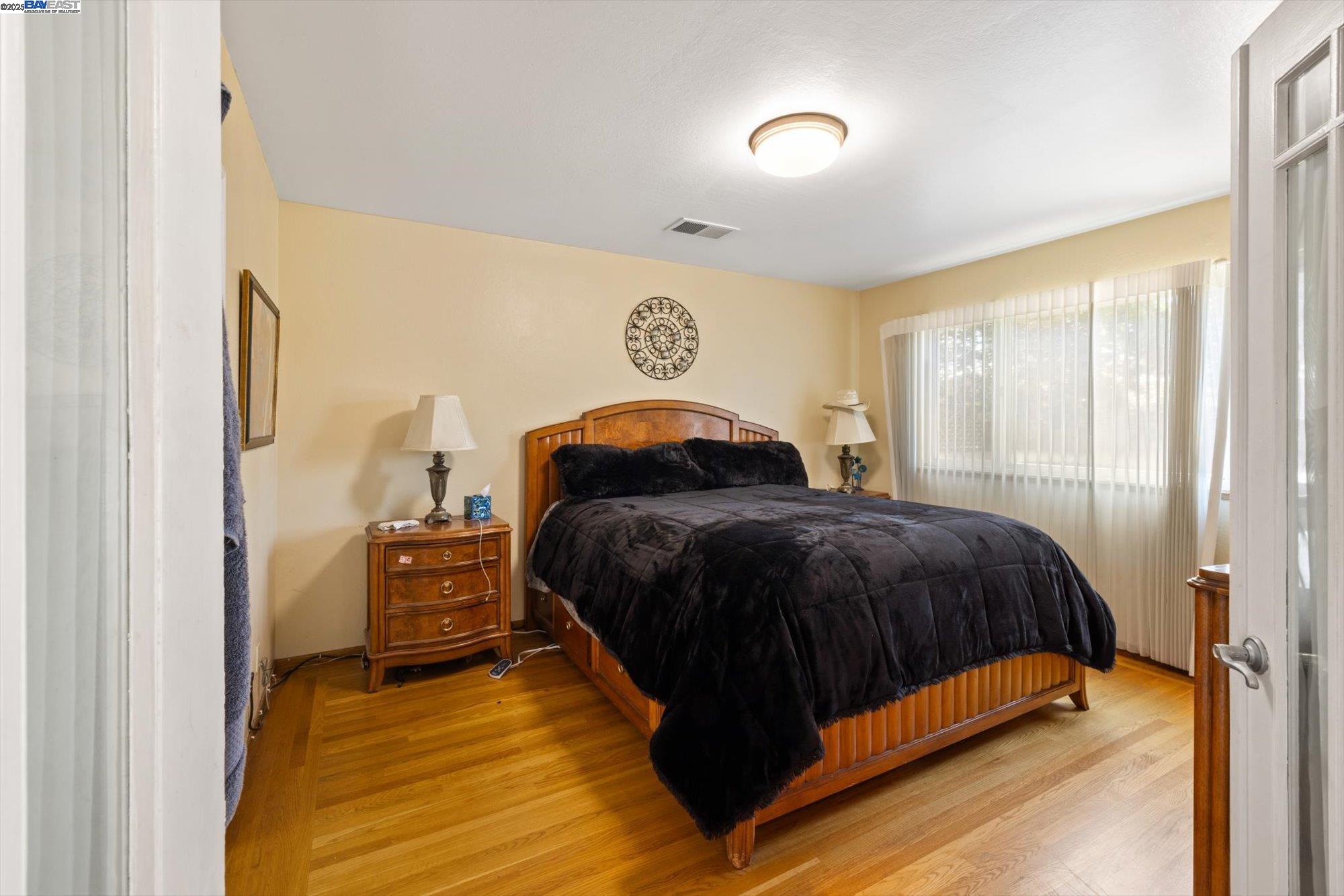 Detail Gallery Image 27 of 60 For 449 Pershing Dr, San Leandro,  CA 94577 - 3 Beds | 2 Baths