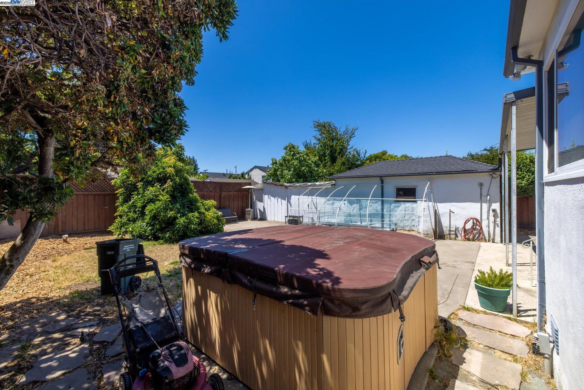 Detail Gallery Image 43 of 60 For 449 Pershing Dr, San Leandro,  CA 94577 - 3 Beds | 2 Baths