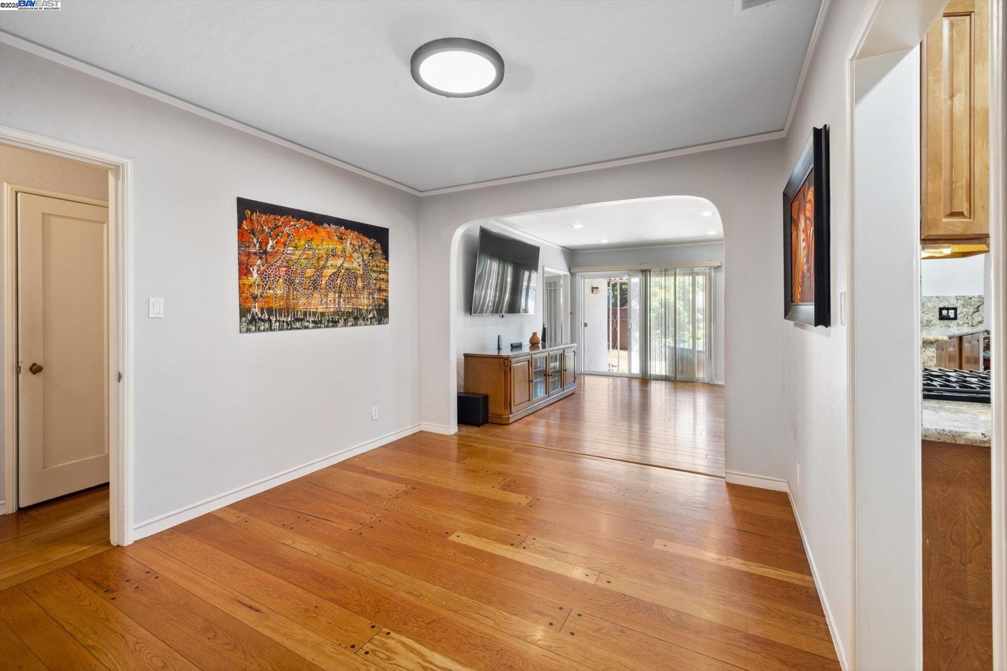 Detail Gallery Image 9 of 60 For 449 Pershing Dr, San Leandro,  CA 94577 - 3 Beds | 2 Baths