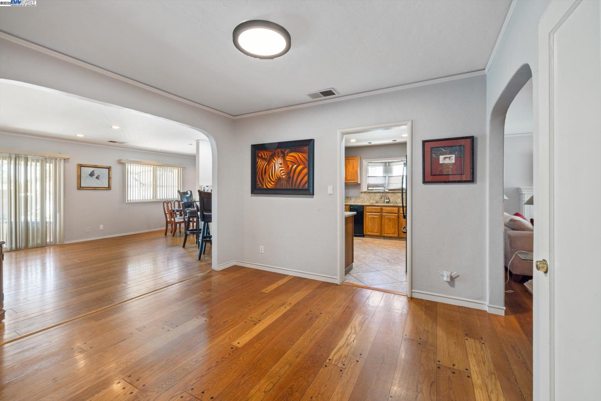 Detail Gallery Image 10 of 60 For 449 Pershing Dr, San Leandro,  CA 94577 - 3 Beds | 2 Baths