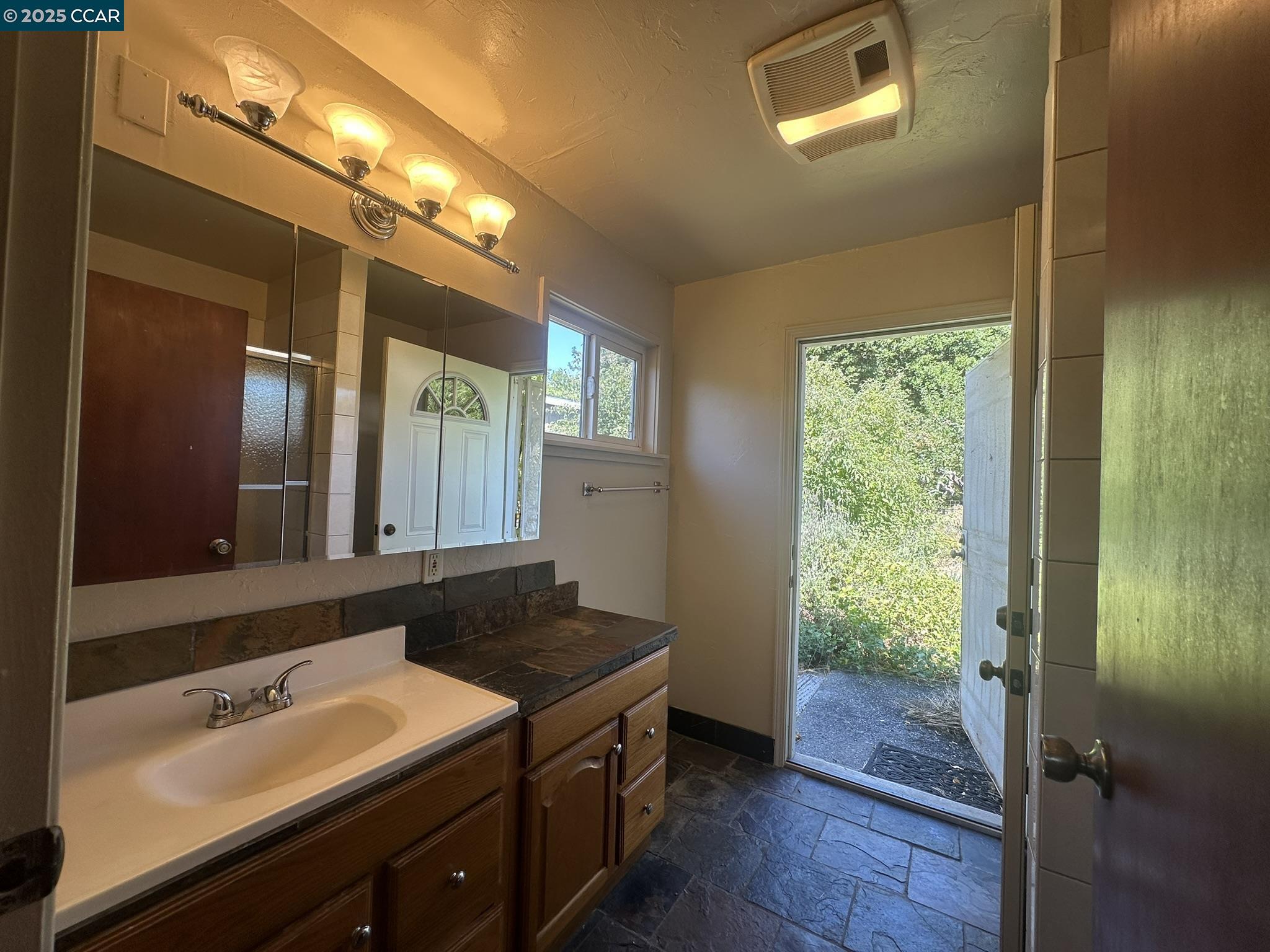 Detail Gallery Image 25 of 30 For Sexton Rd, Sebastopol,  CA 95472 - 3 Beds | 2 Baths