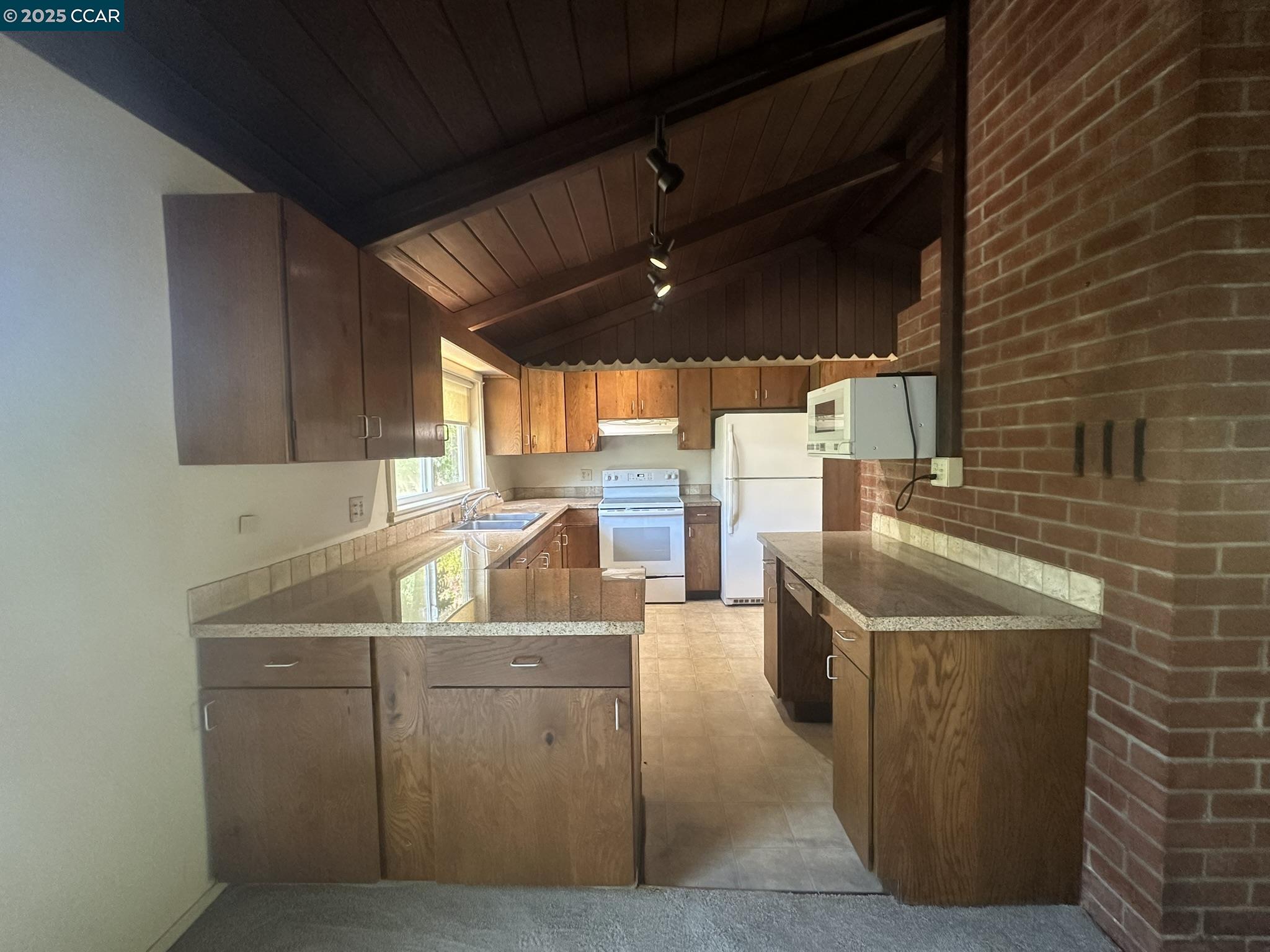 Detail Gallery Image 10 of 30 For Sexton Rd, Sebastopol,  CA 95472 - 3 Beds | 2 Baths