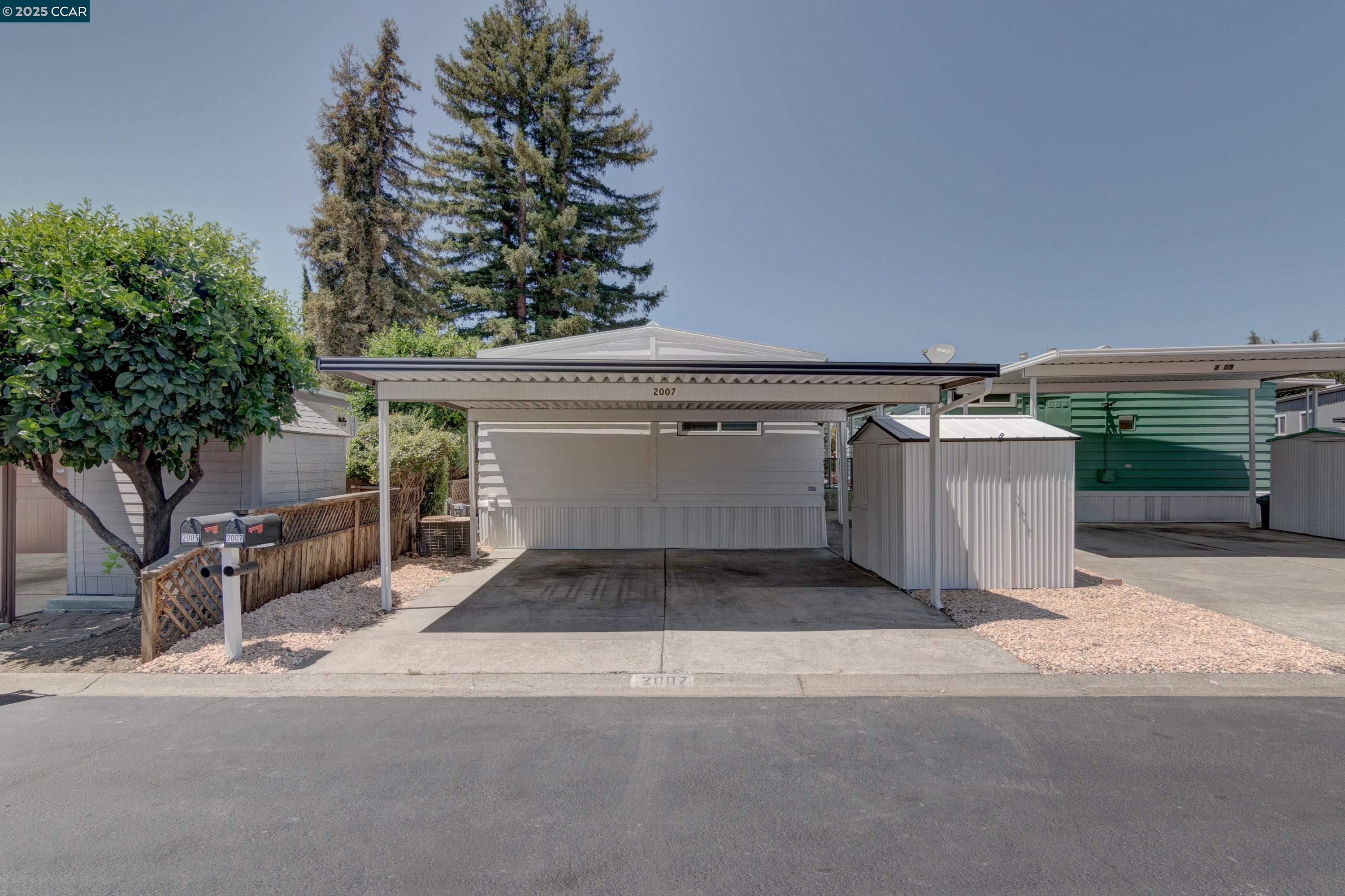 Detail Gallery Image 22 of 22 For 2007 Dalis Drive #36,  Concord,  CA 94520-5419 - 2 Beds | 2 Baths