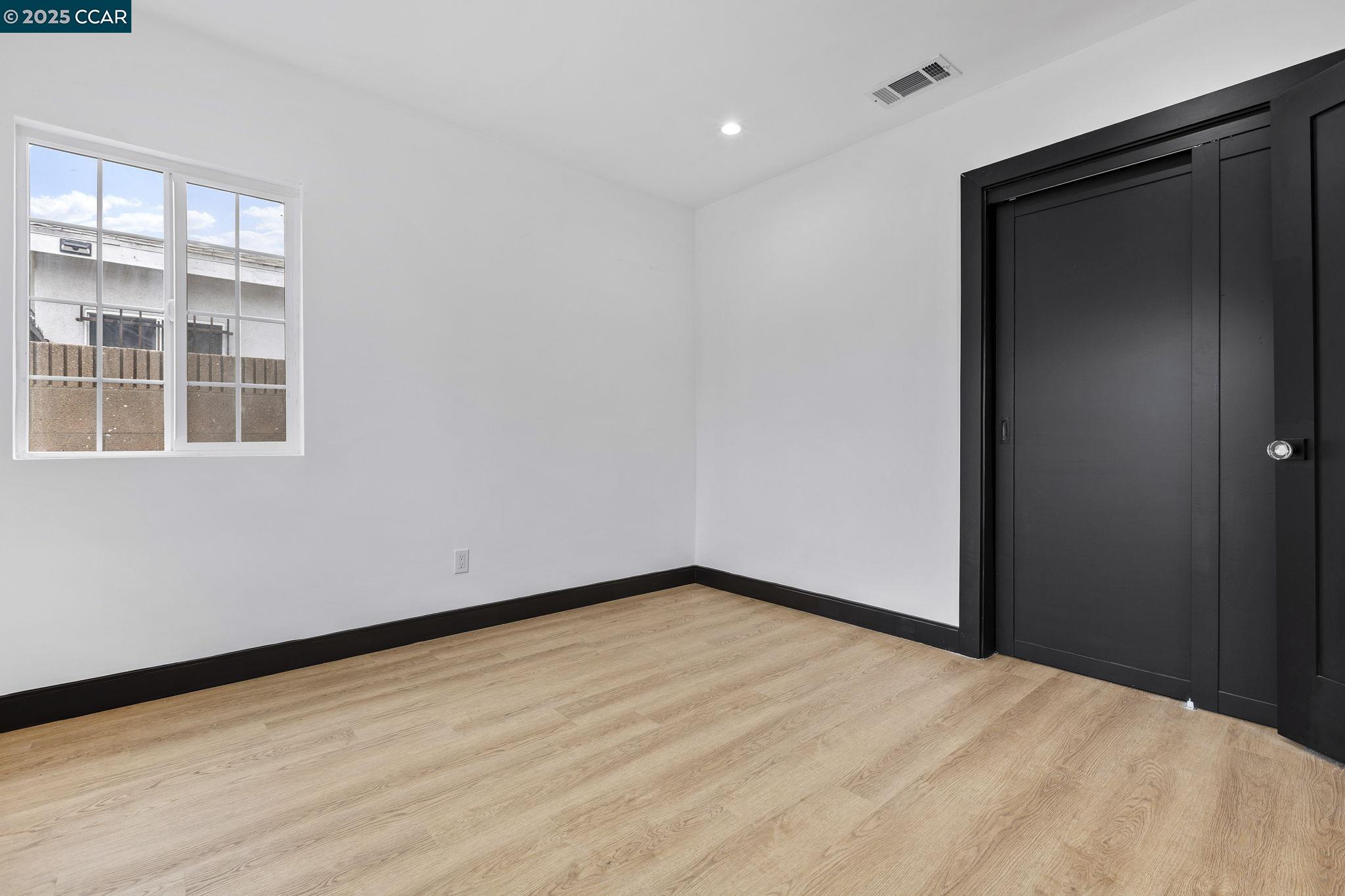 Detail Gallery Image 3 of 29 For 623 E 116th St, Los Angeles,  CA 90059 - 3 Beds | 2 Baths