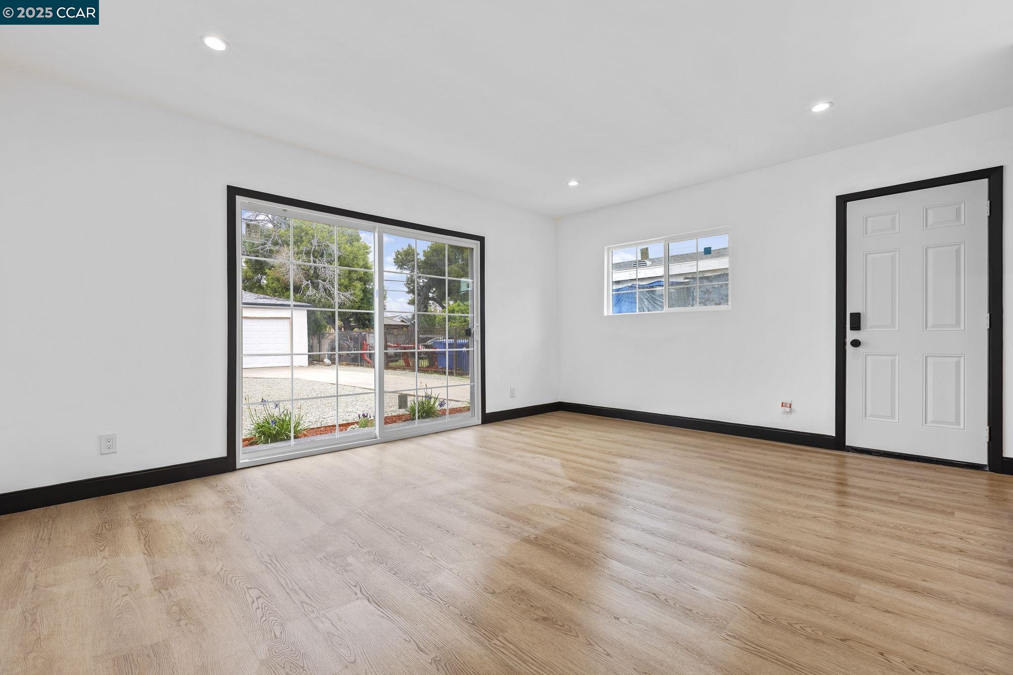 Detail Gallery Image 26 of 29 For 623 E 116th St, Los Angeles,  CA 90059 - 3 Beds | 2 Baths