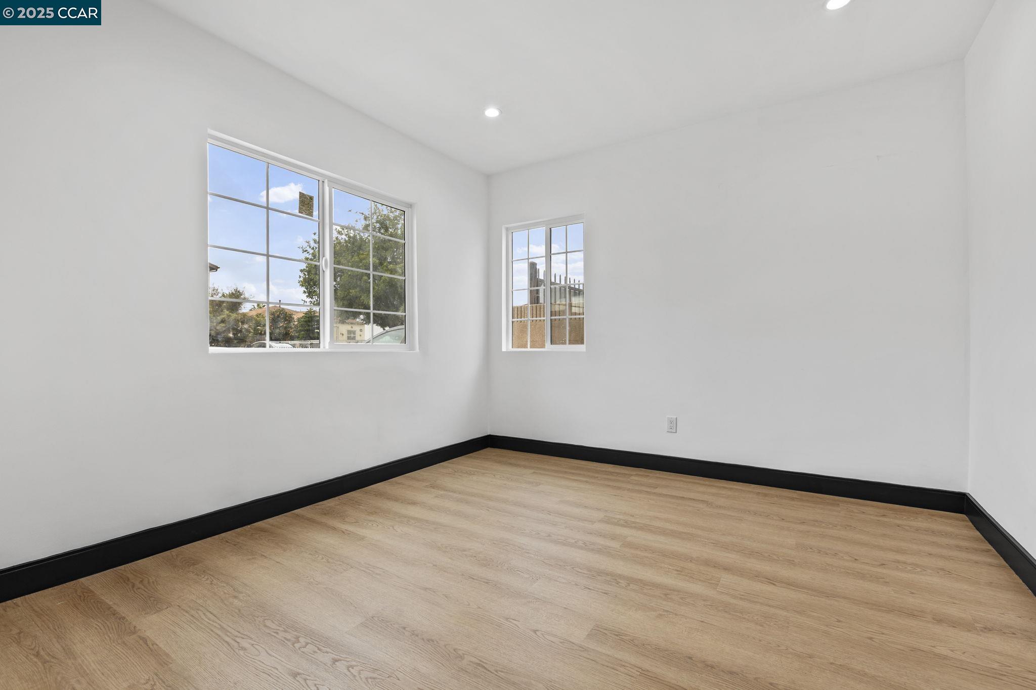 Detail Gallery Image 6 of 29 For 623 E 116th St, Los Angeles,  CA 90059 - 3 Beds | 2 Baths