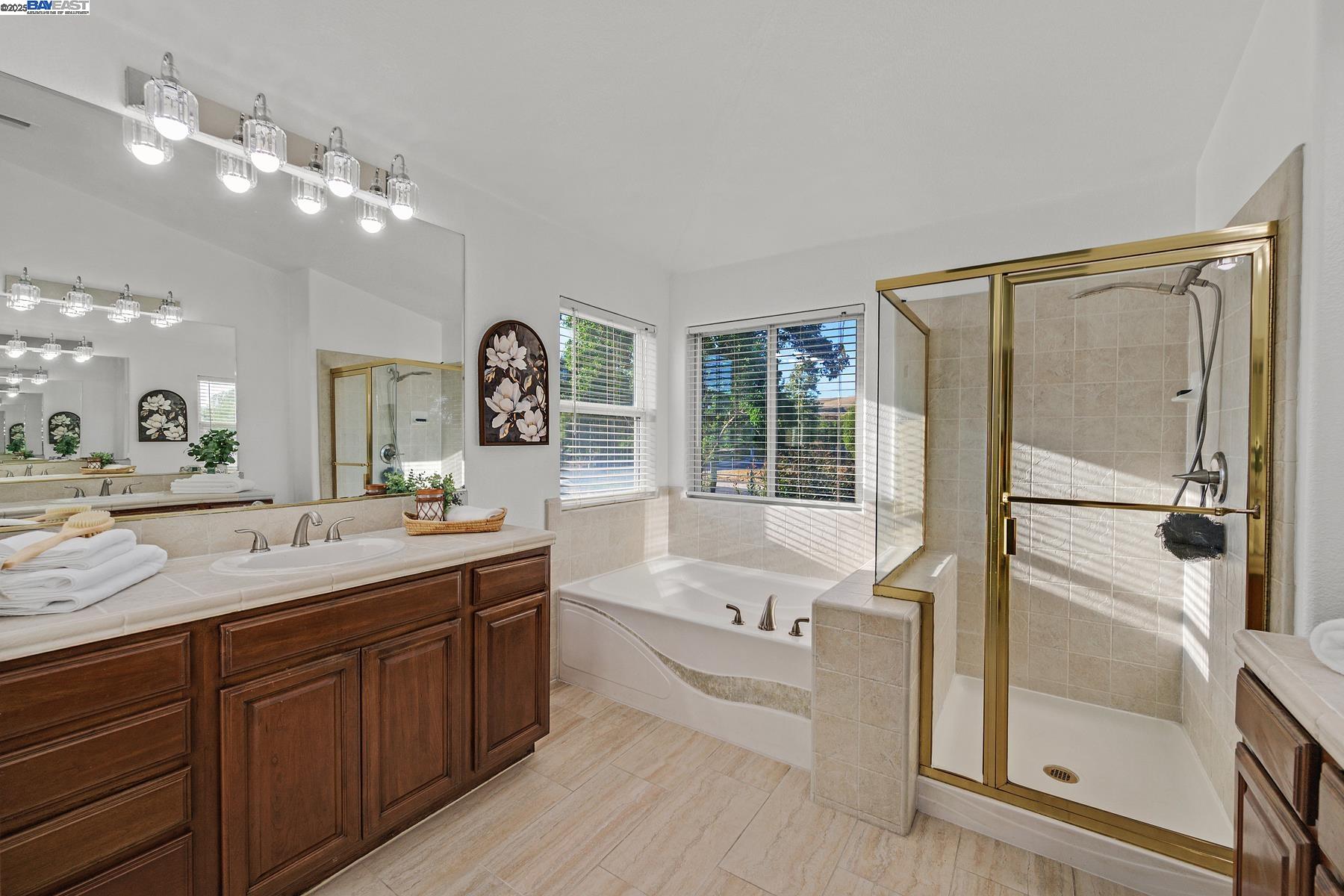 Detail Gallery Image 31 of 36 For 4637 Persimmon Dr, Dublin,  CA 94568 - 5 Beds | 3 Baths