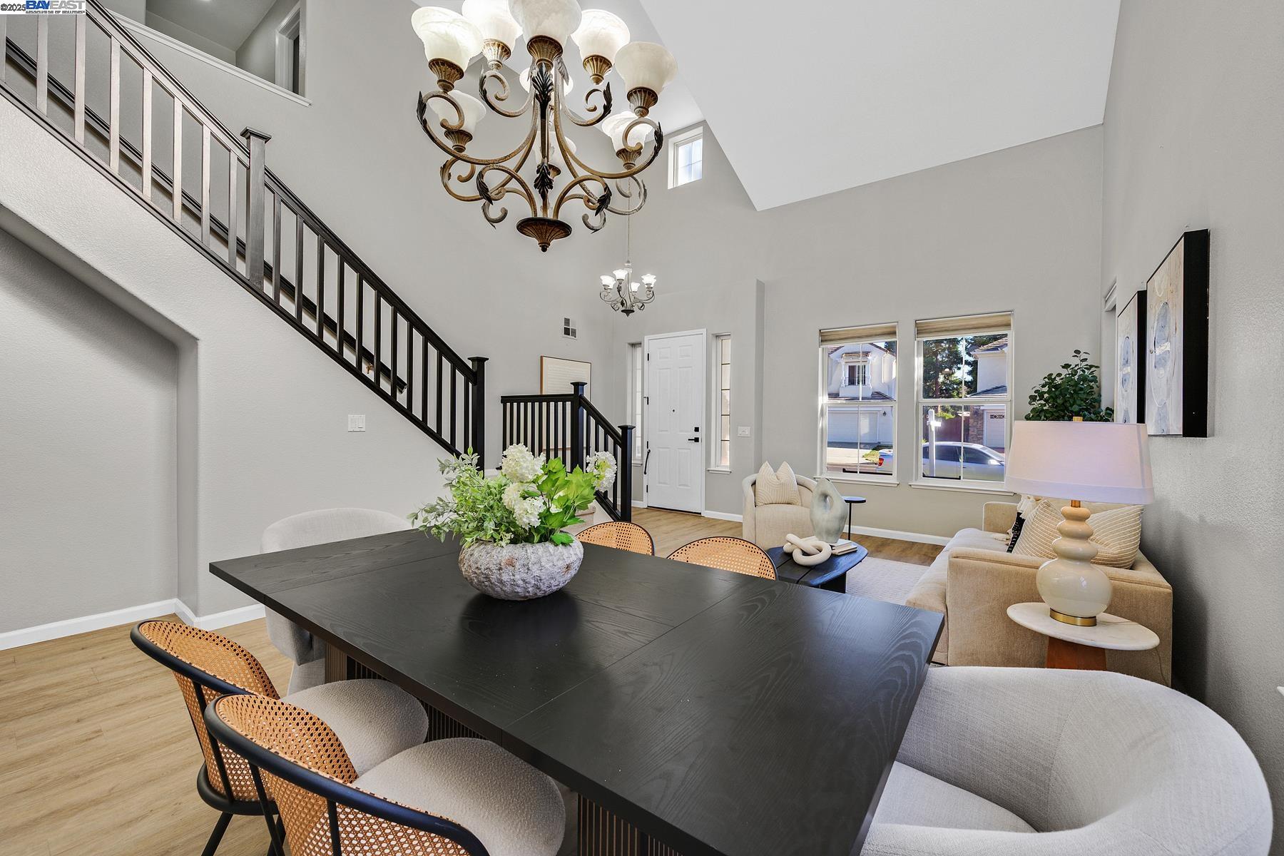 Detail Gallery Image 6 of 36 For 4637 Persimmon Dr, Dublin,  CA 94568 - 5 Beds | 3 Baths