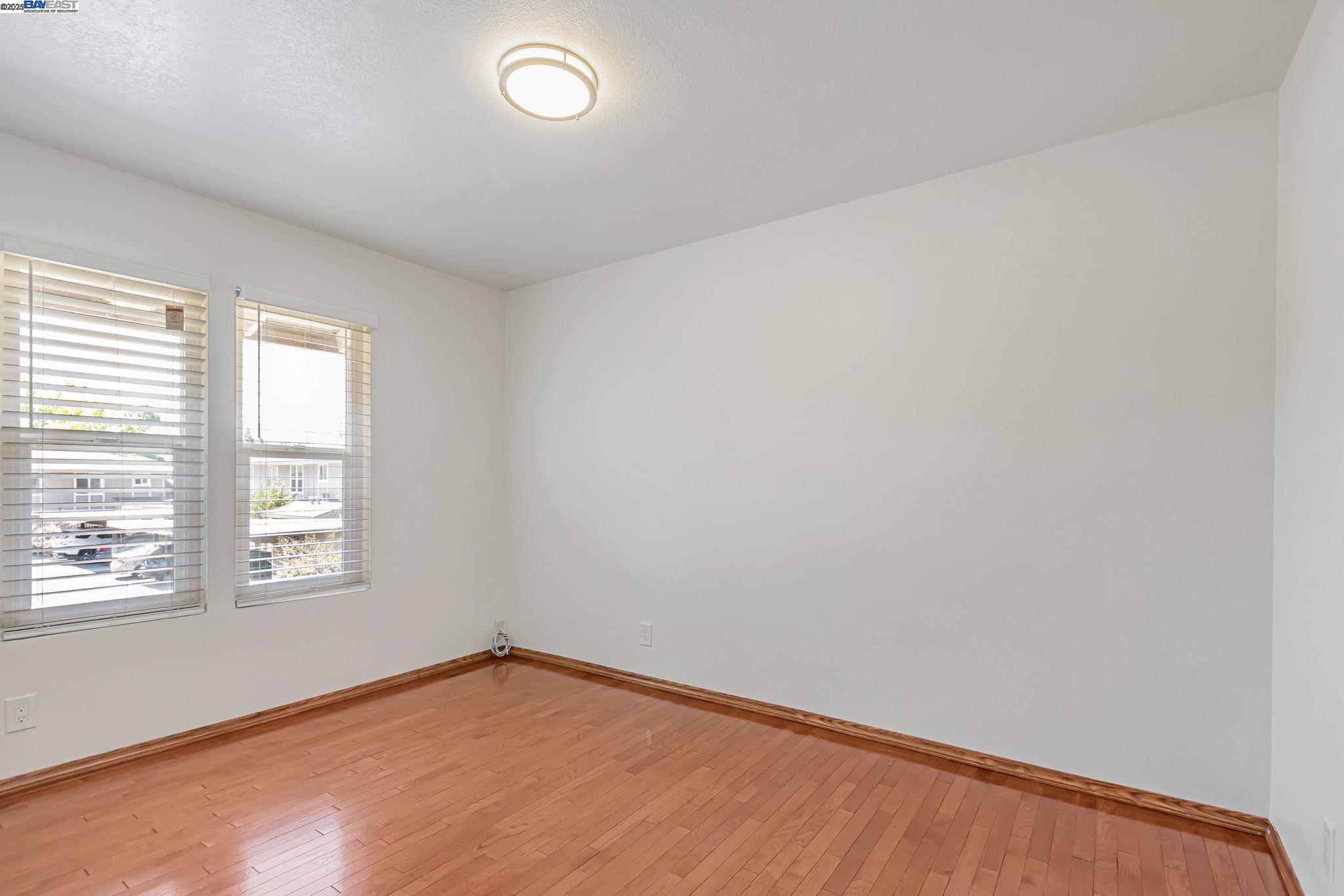 Detail Gallery Image 19 of 56 For 21091 Red Fir Ct, Cupertino,  CA 95014 - 3 Beds | 1/1 Baths
