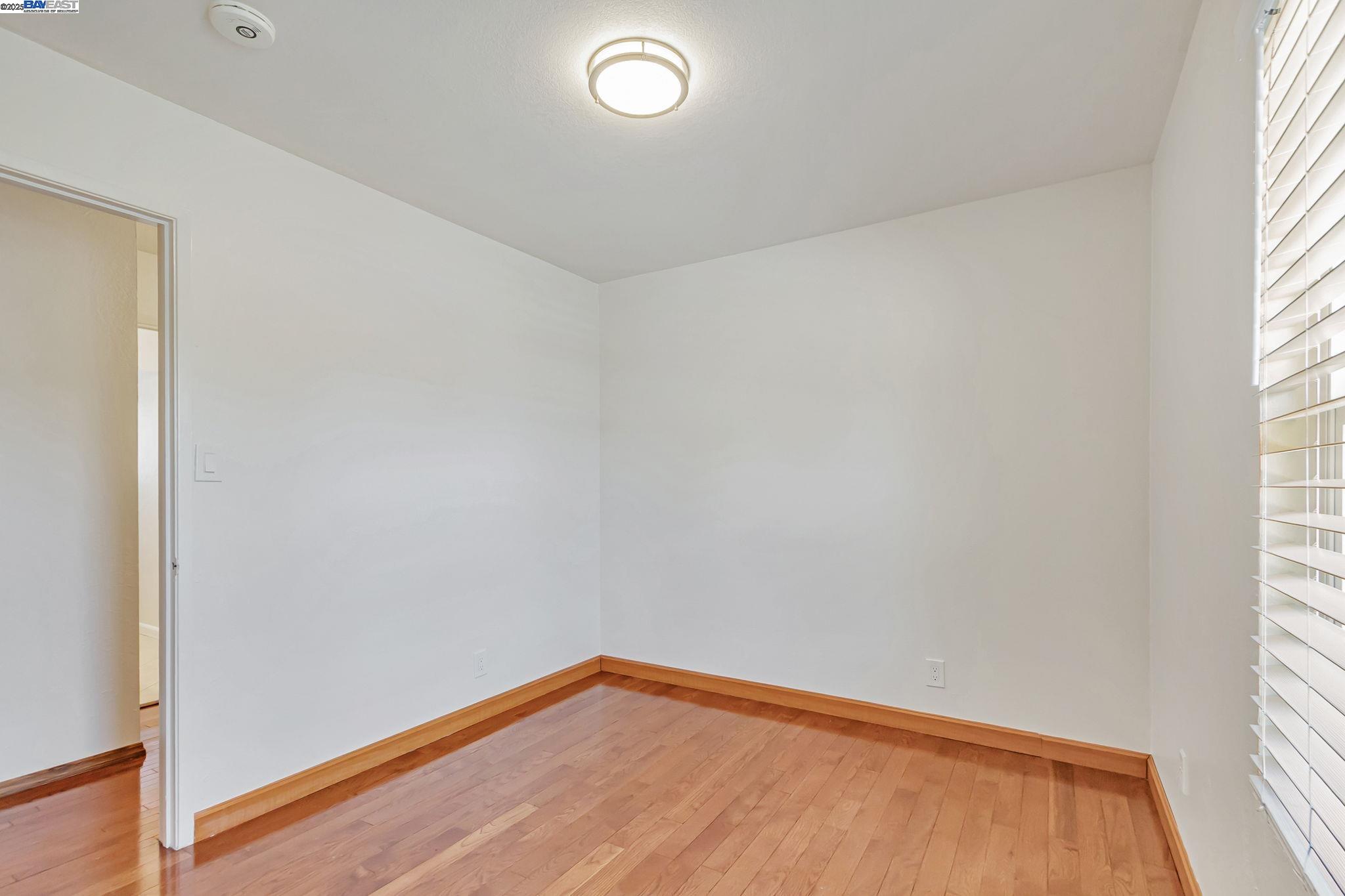 Detail Gallery Image 23 of 56 For 21091 Red Fir Ct, Cupertino,  CA 95014 - 3 Beds | 1/1 Baths