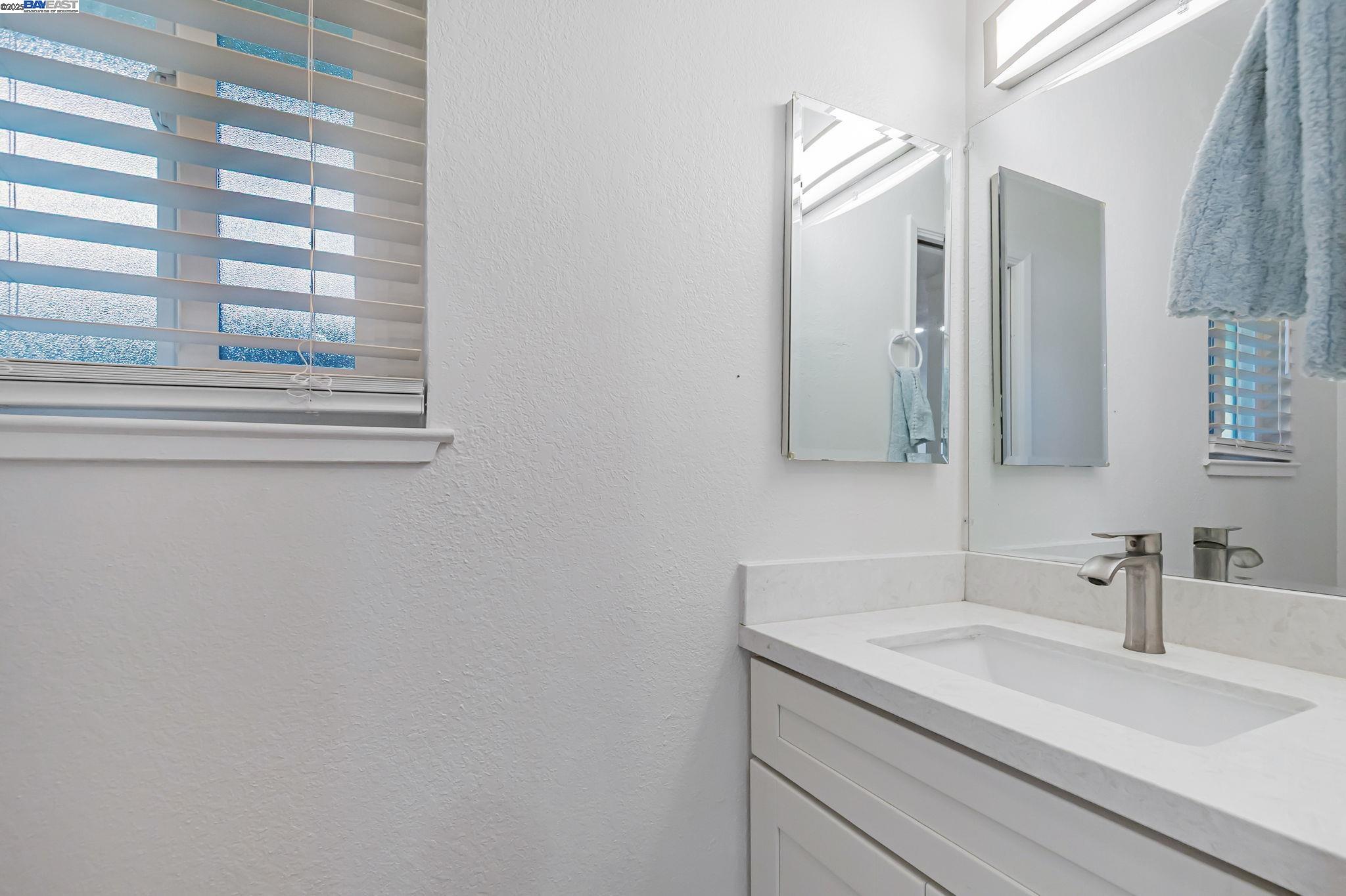 Detail Gallery Image 27 of 56 For 21091 Red Fir Ct, Cupertino,  CA 95014 - 3 Beds | 1/1 Baths