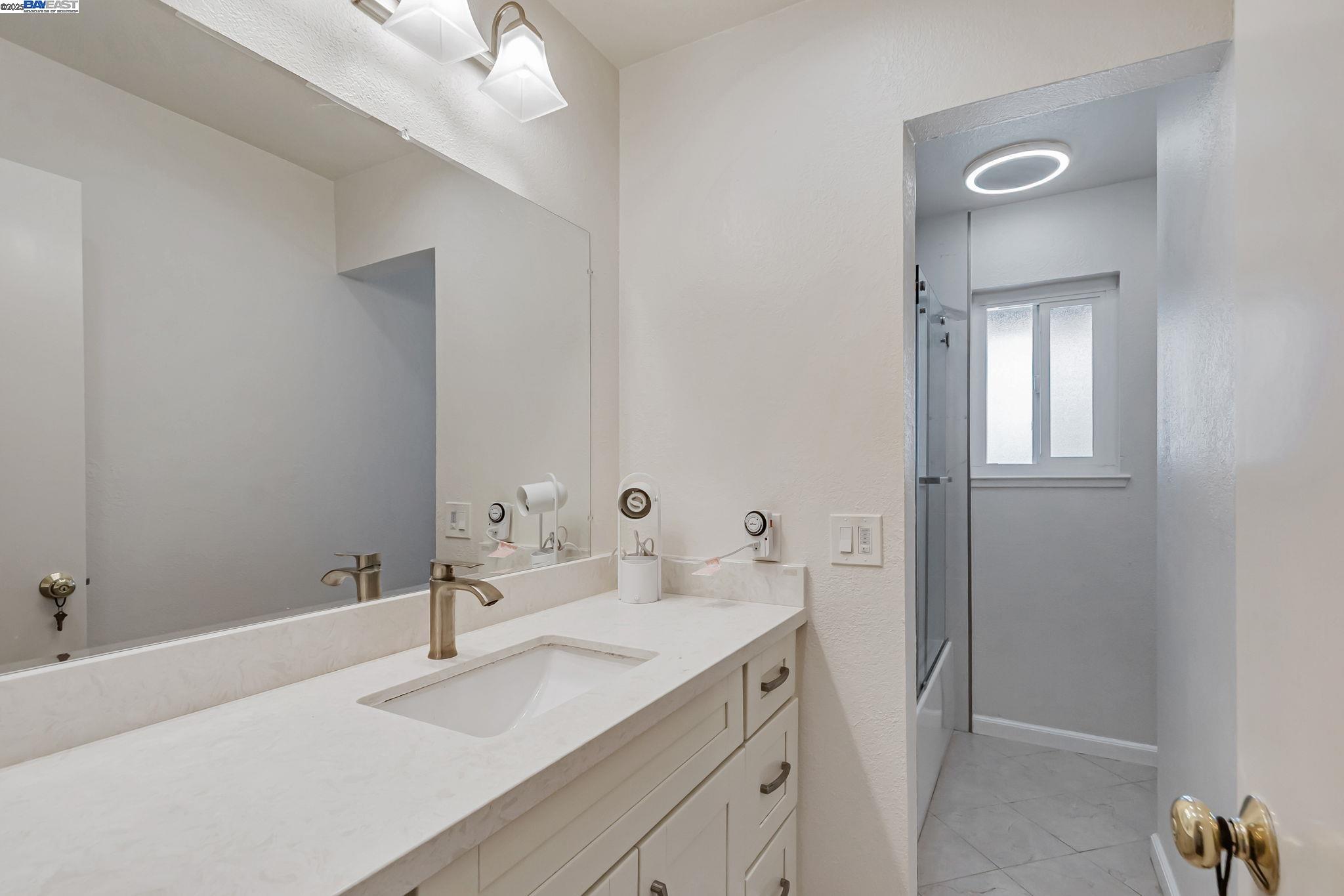 Detail Gallery Image 29 of 56 For 21091 Red Fir Ct, Cupertino,  CA 95014 - 3 Beds | 1/1 Baths