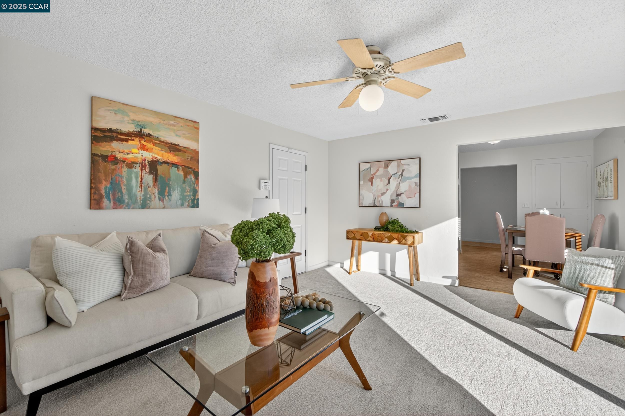 Detail Gallery Image 12 of 40 For 3904 Meadowbrook Cir, Pittsburg,  CA 94565 - 3 Beds | 2 Baths