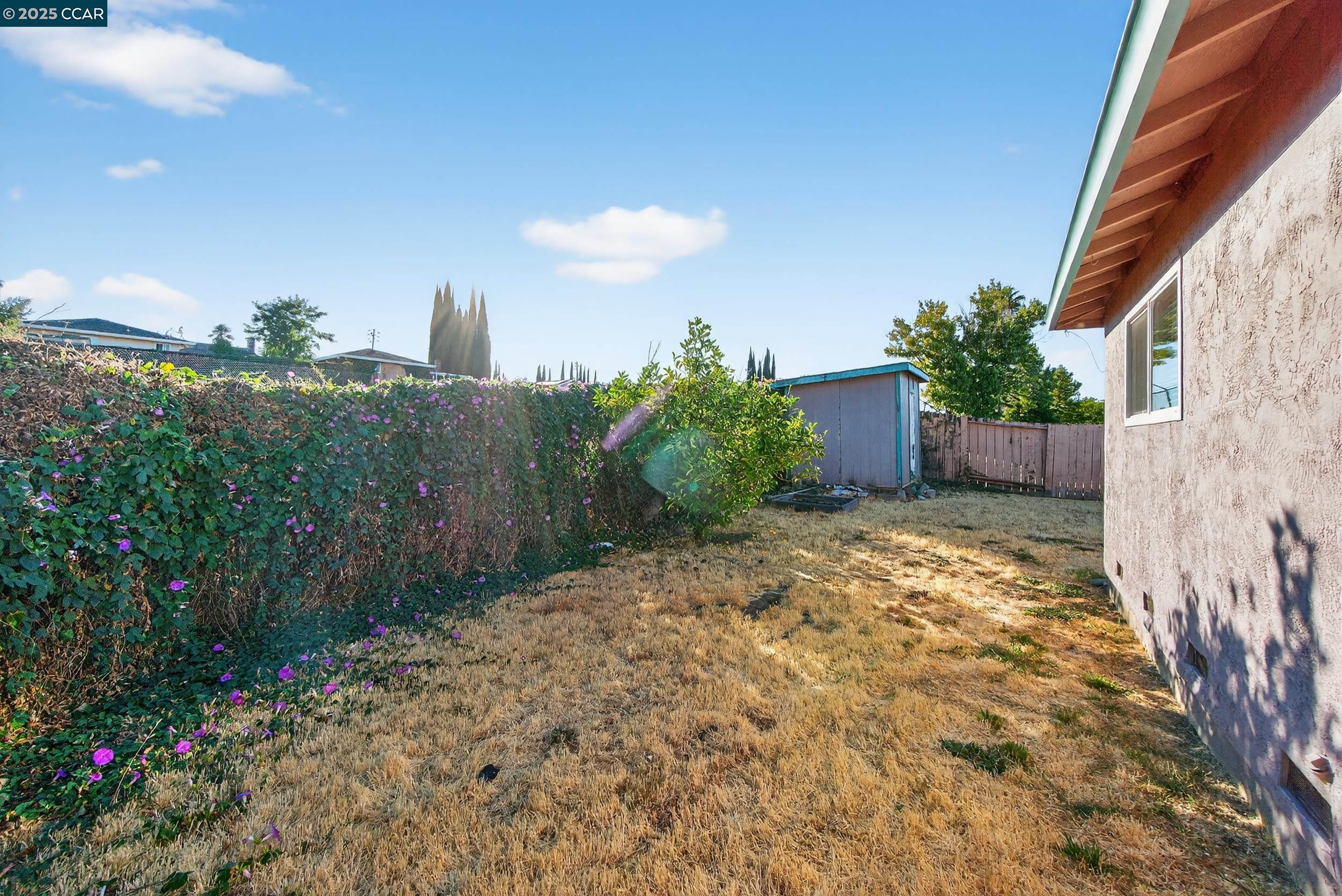 Detail Gallery Image 38 of 40 For 3904 Meadowbrook Cir, Pittsburg,  CA 94565 - 3 Beds | 2 Baths