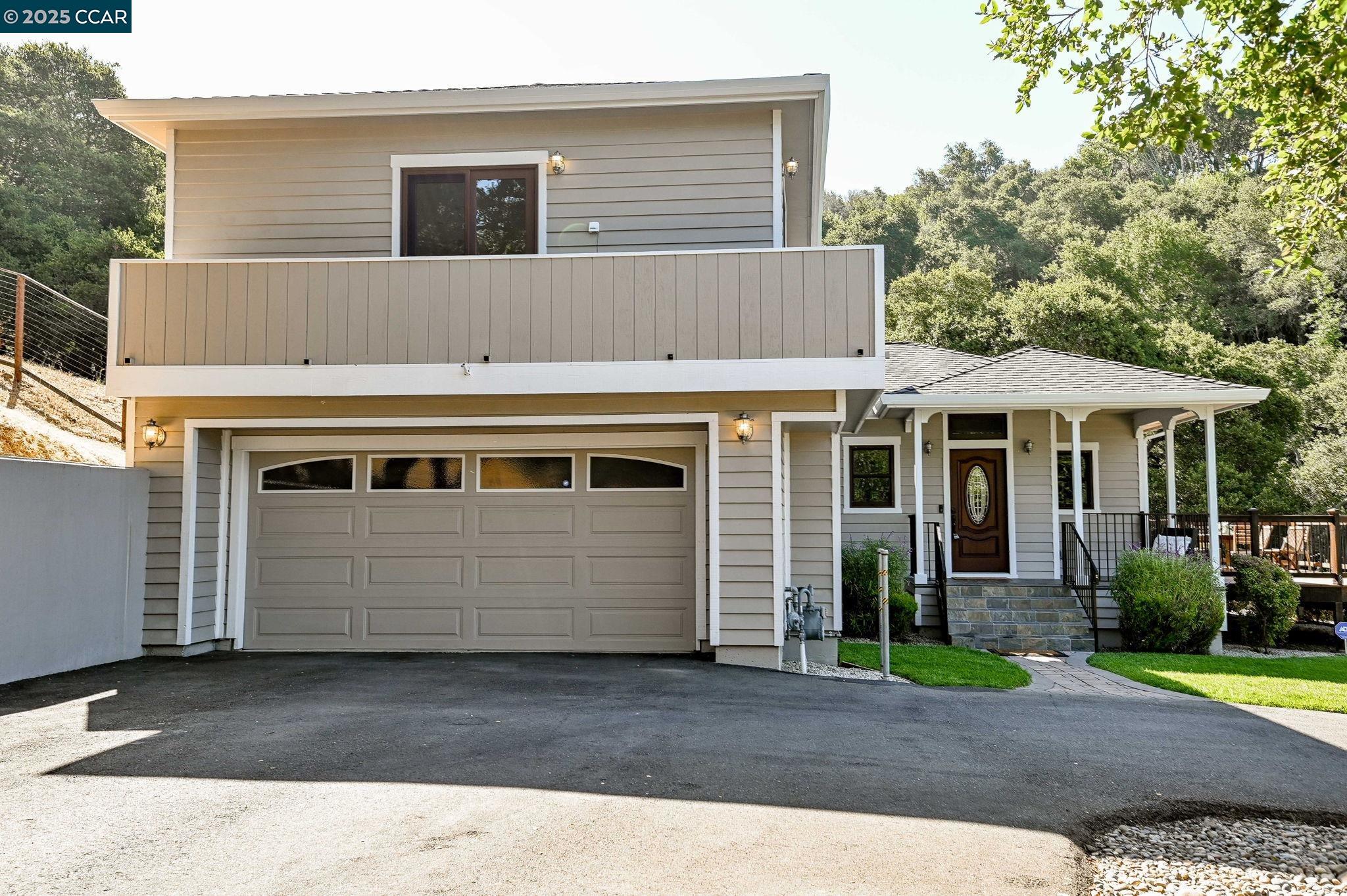 Detail Gallery Image 2 of 47 For 3981 Amyx Ct, Hayward,  CA 94542 - 4 Beds | 3/1 Baths