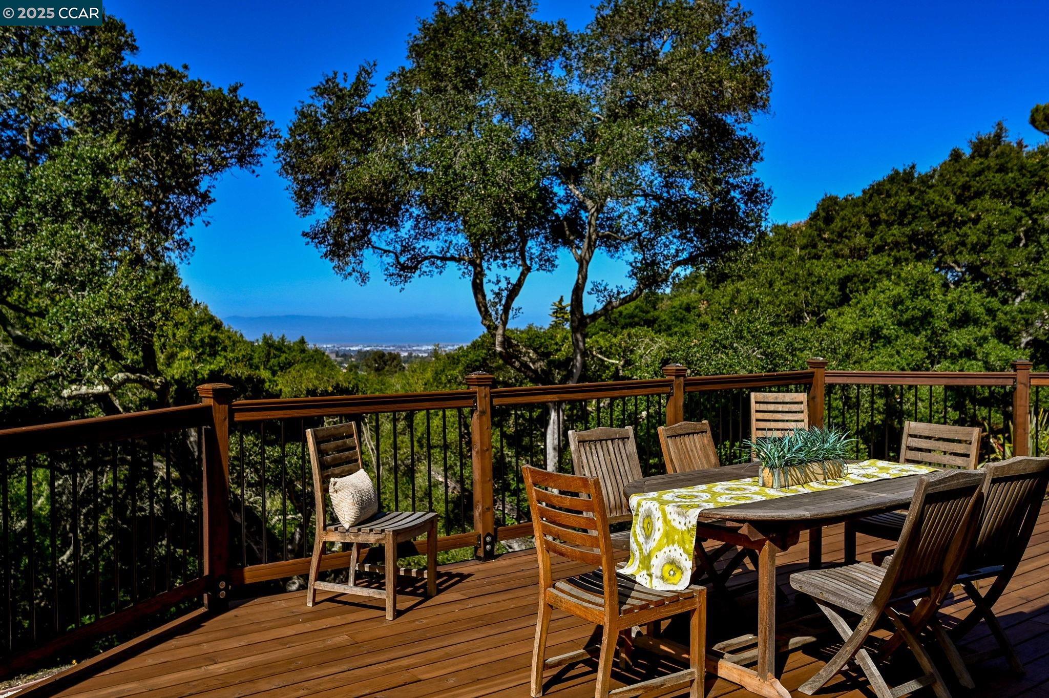 Detail Gallery Image 36 of 47 For 3981 Amyx Ct, Hayward,  CA 94542 - 4 Beds | 3/1 Baths