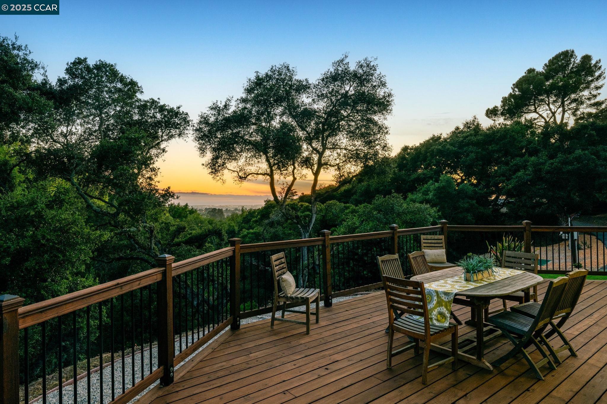 Detail Gallery Image 38 of 47 For 3981 Amyx Ct, Hayward,  CA 94542 - 4 Beds | 3/1 Baths