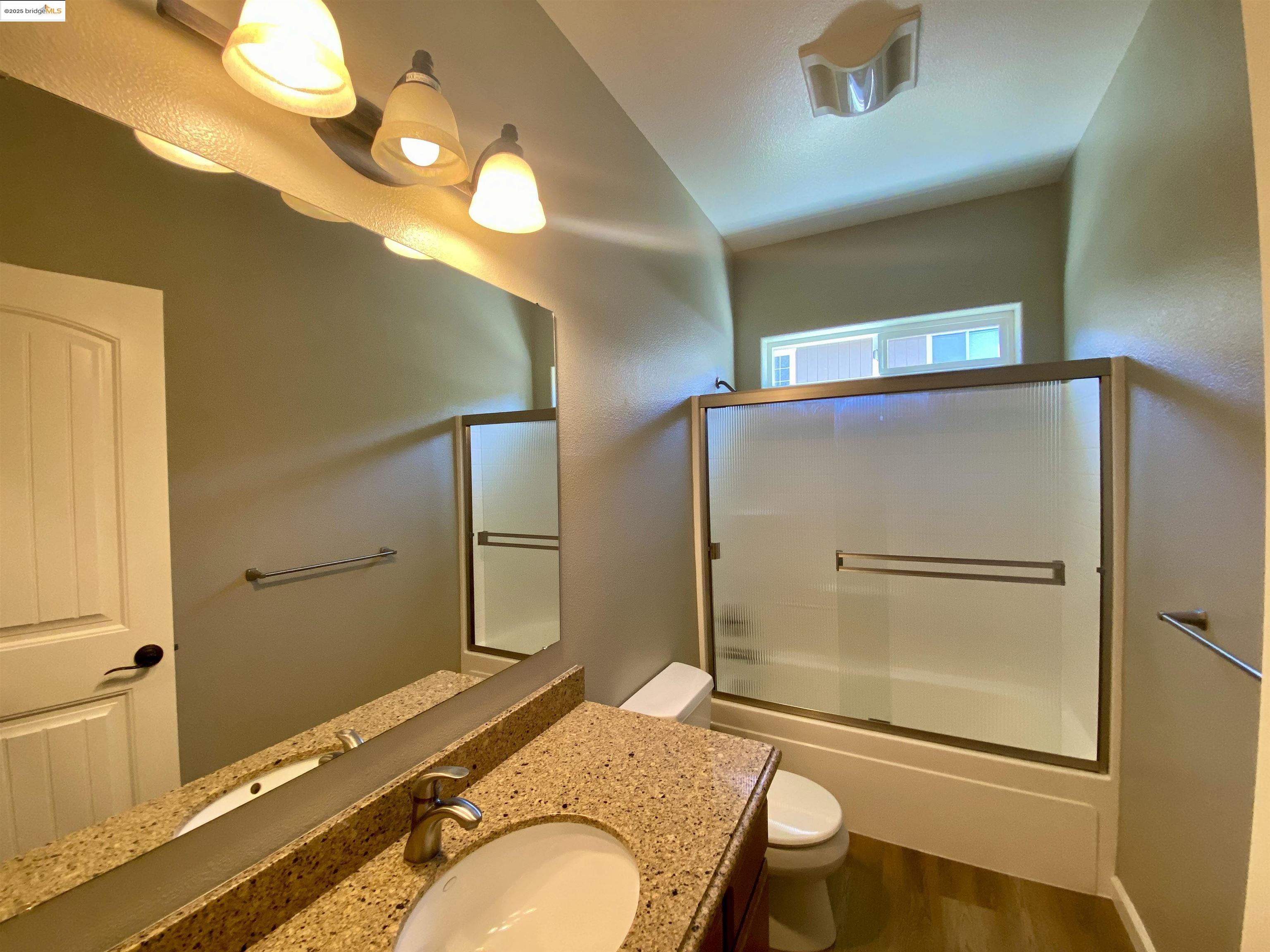 Detail Gallery Image 12 of 37 For 18197 Hammer Ln, Tuolumne,  CA 95379 - 3 Beds | 2 Baths