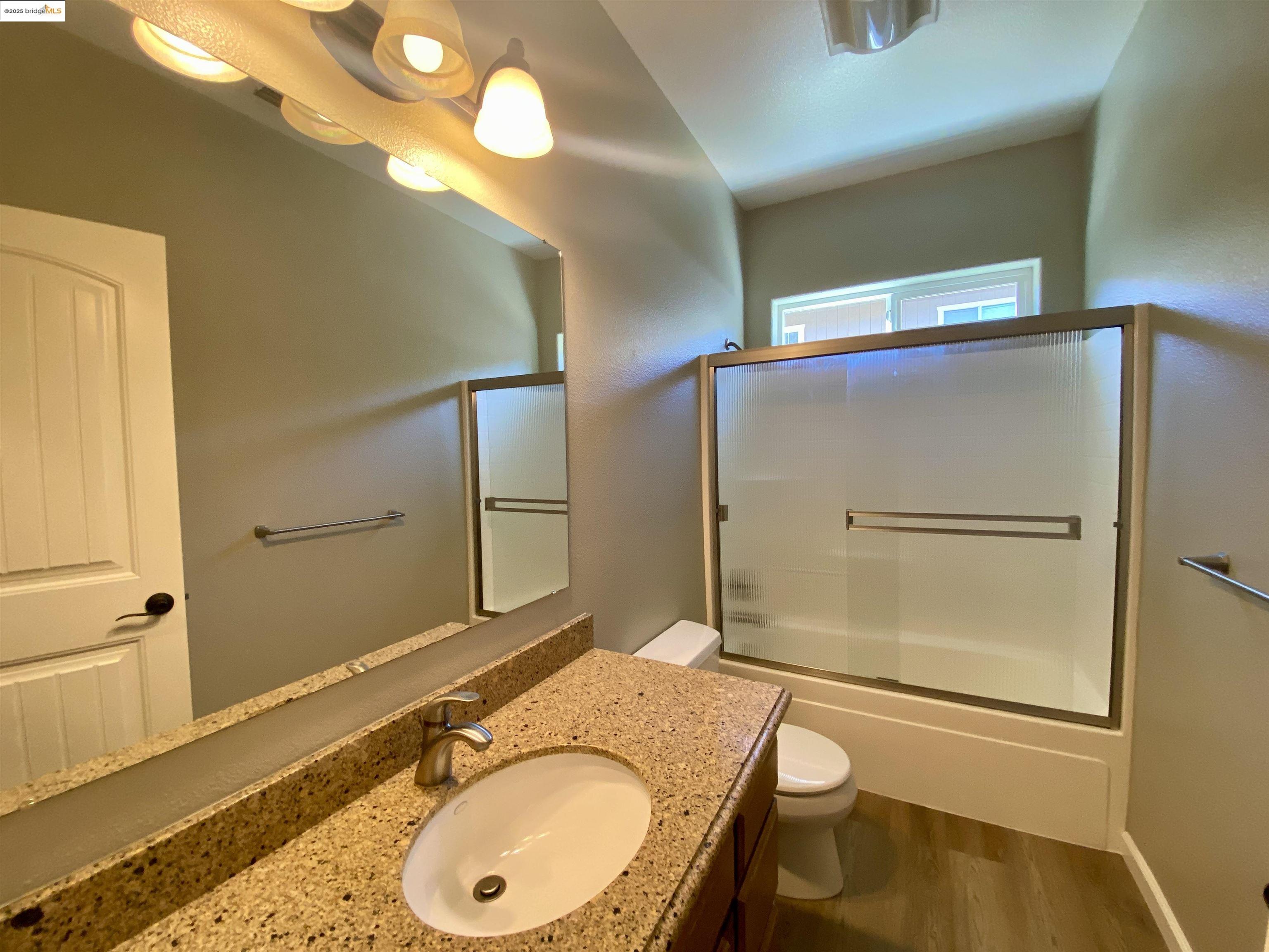 Detail Gallery Image 13 of 37 For 18197 Hammer Ln, Tuolumne,  CA 95379 - 3 Beds | 2 Baths