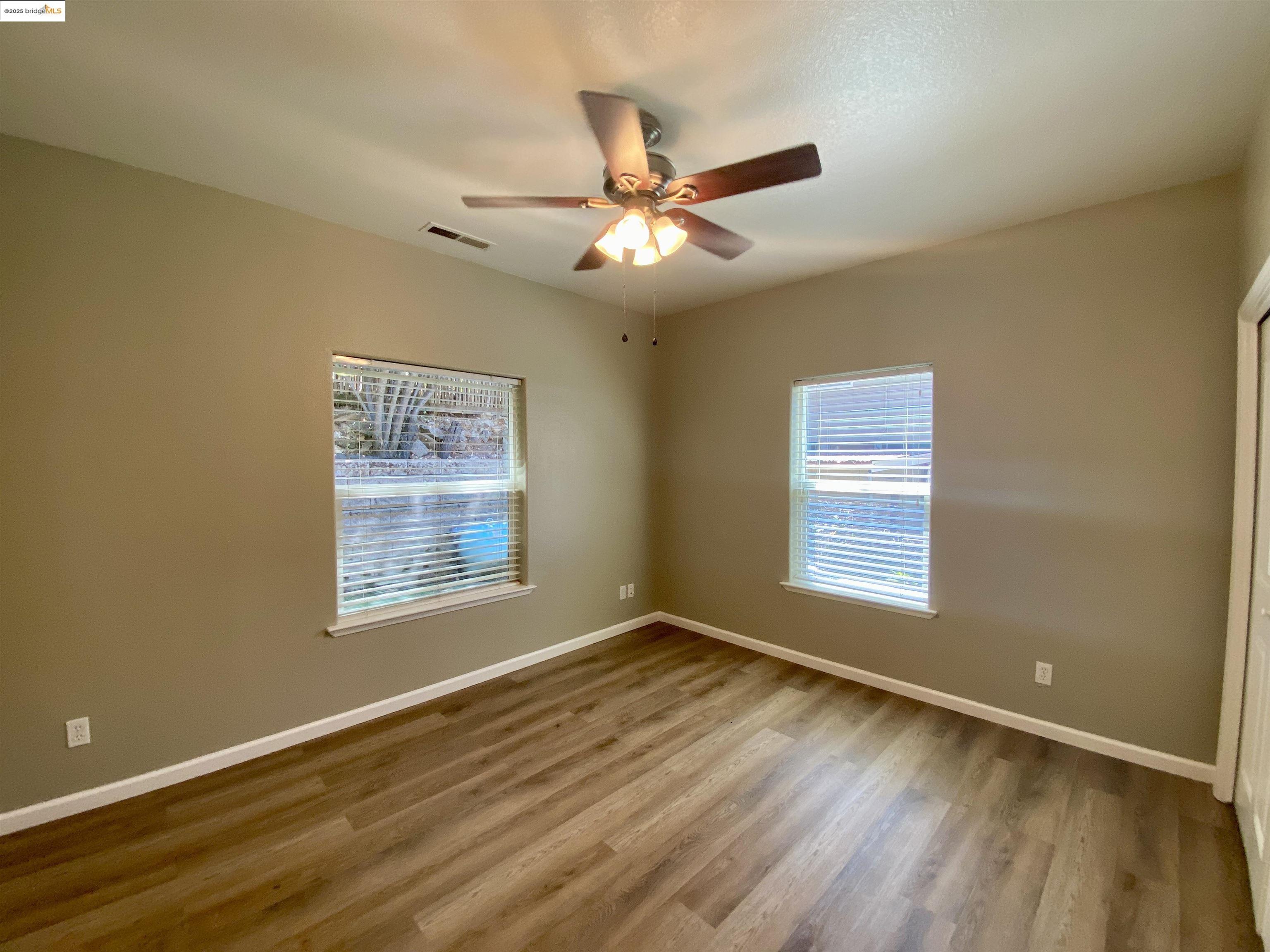 Detail Gallery Image 16 of 37 For 18197 Hammer Ln, Tuolumne,  CA 95379 - 3 Beds | 2 Baths