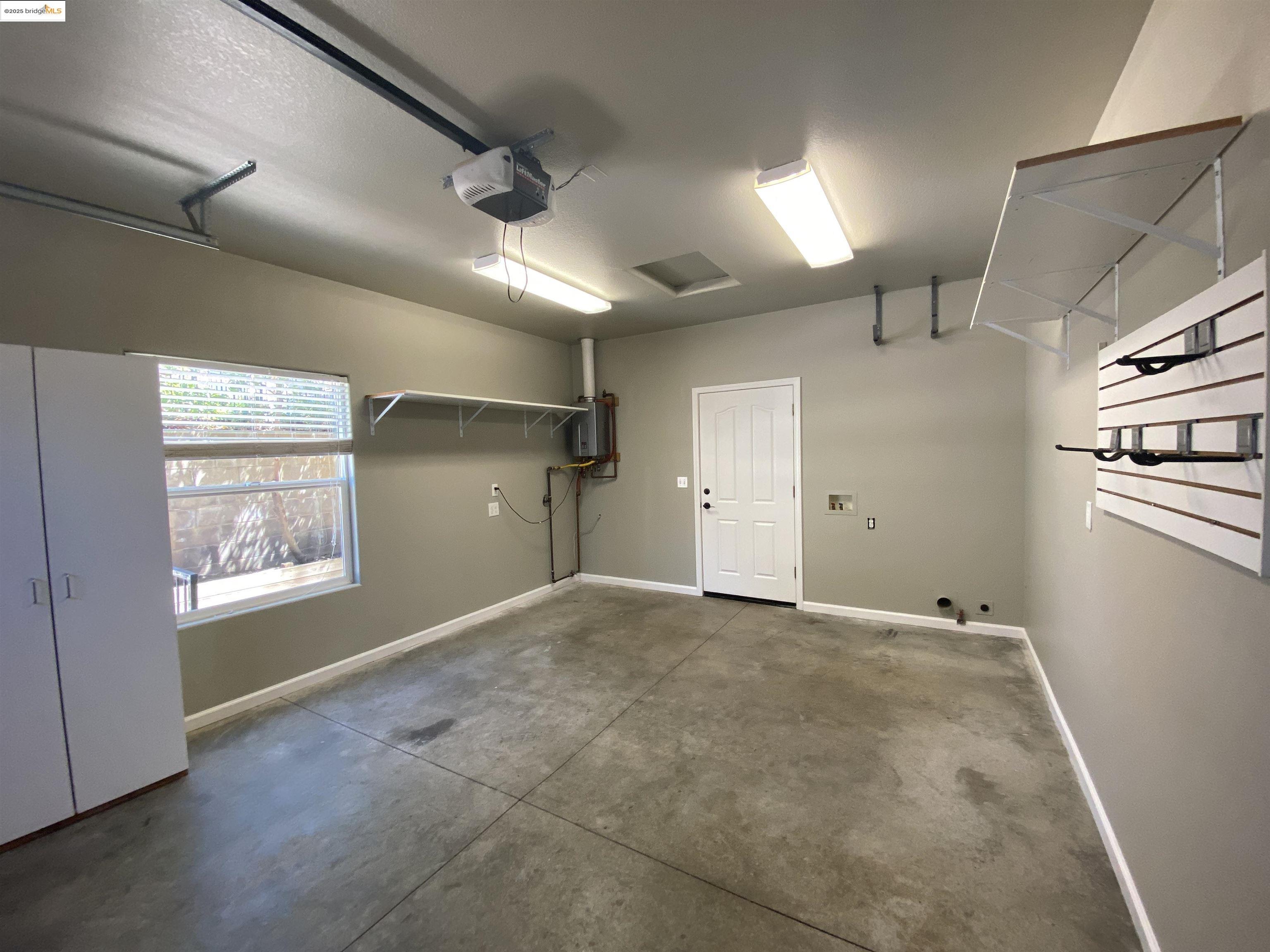 Detail Gallery Image 28 of 37 For 18197 Hammer Ln, Tuolumne,  CA 95379 - 3 Beds | 2 Baths