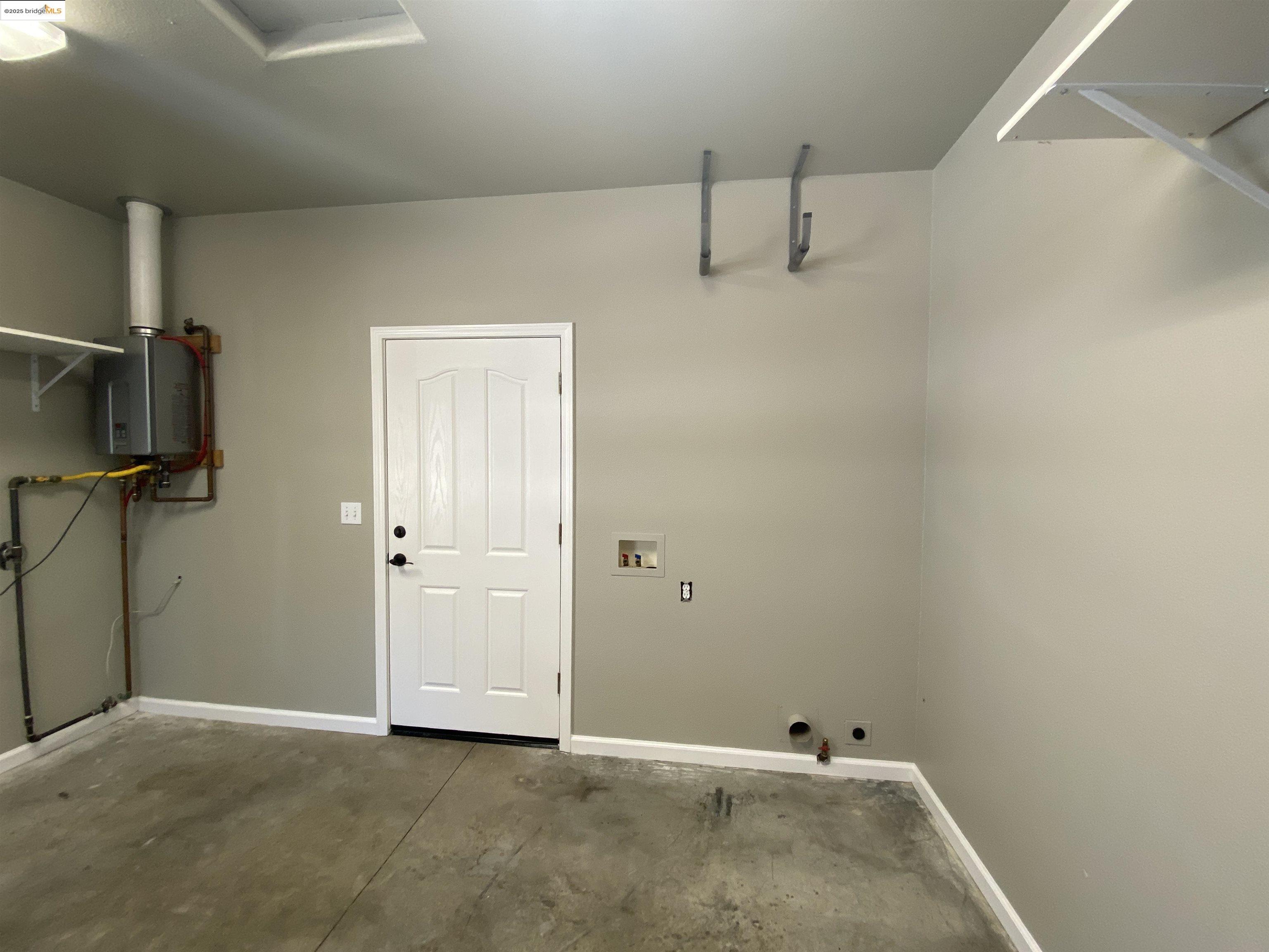 Detail Gallery Image 30 of 37 For 18197 Hammer Ln, Tuolumne,  CA 95379 - 3 Beds | 2 Baths