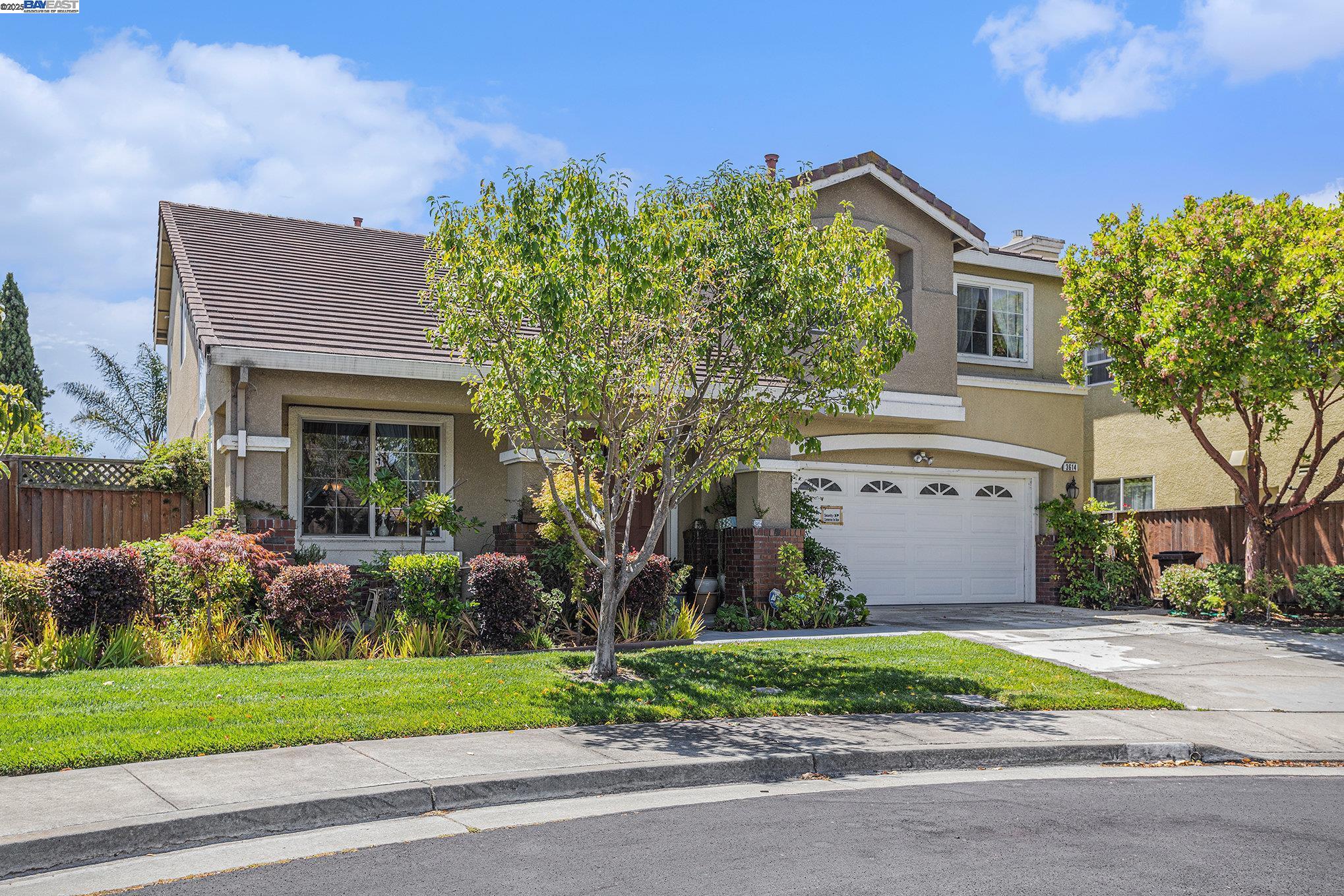 Detail Gallery Image 2 of 45 For 3614 Skypark Pl, Richmond,  CA 94806 - 6 Beds | 3 Baths