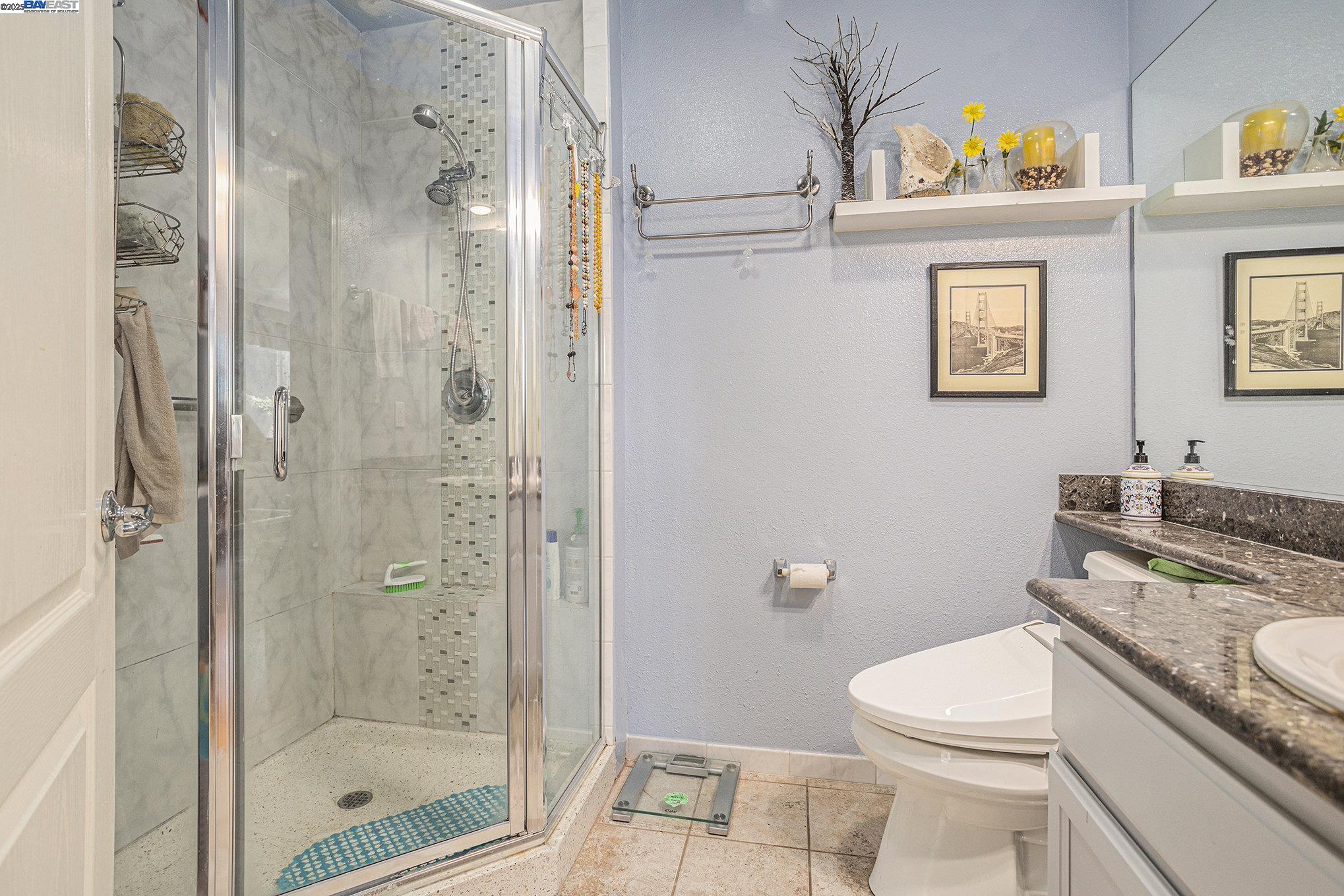Detail Gallery Image 17 of 45 For 3614 Skypark Pl, Richmond,  CA 94806 - 6 Beds | 3 Baths