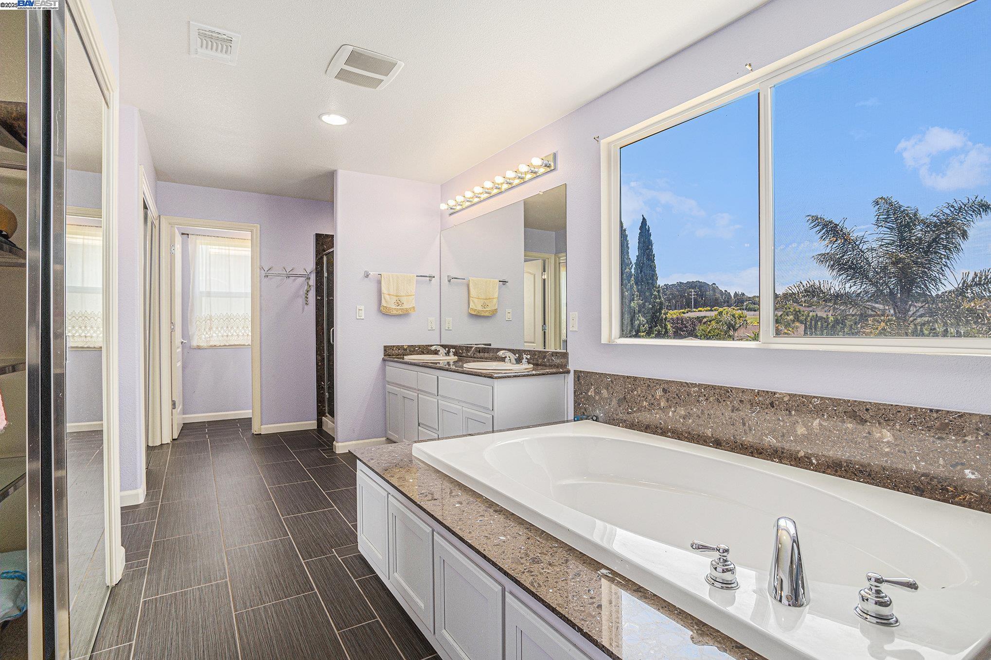 Detail Gallery Image 24 of 45 For 3614 Skypark Pl, Richmond,  CA 94806 - 6 Beds | 3 Baths